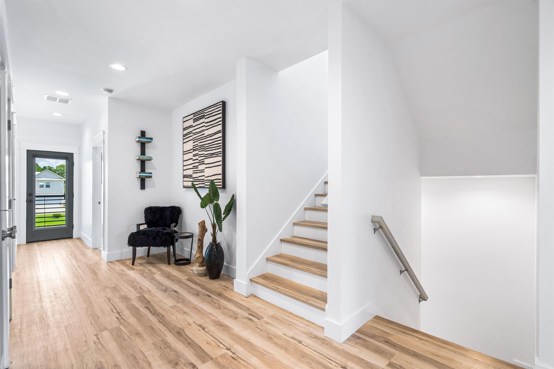 Second Floor hallwaysitting area
