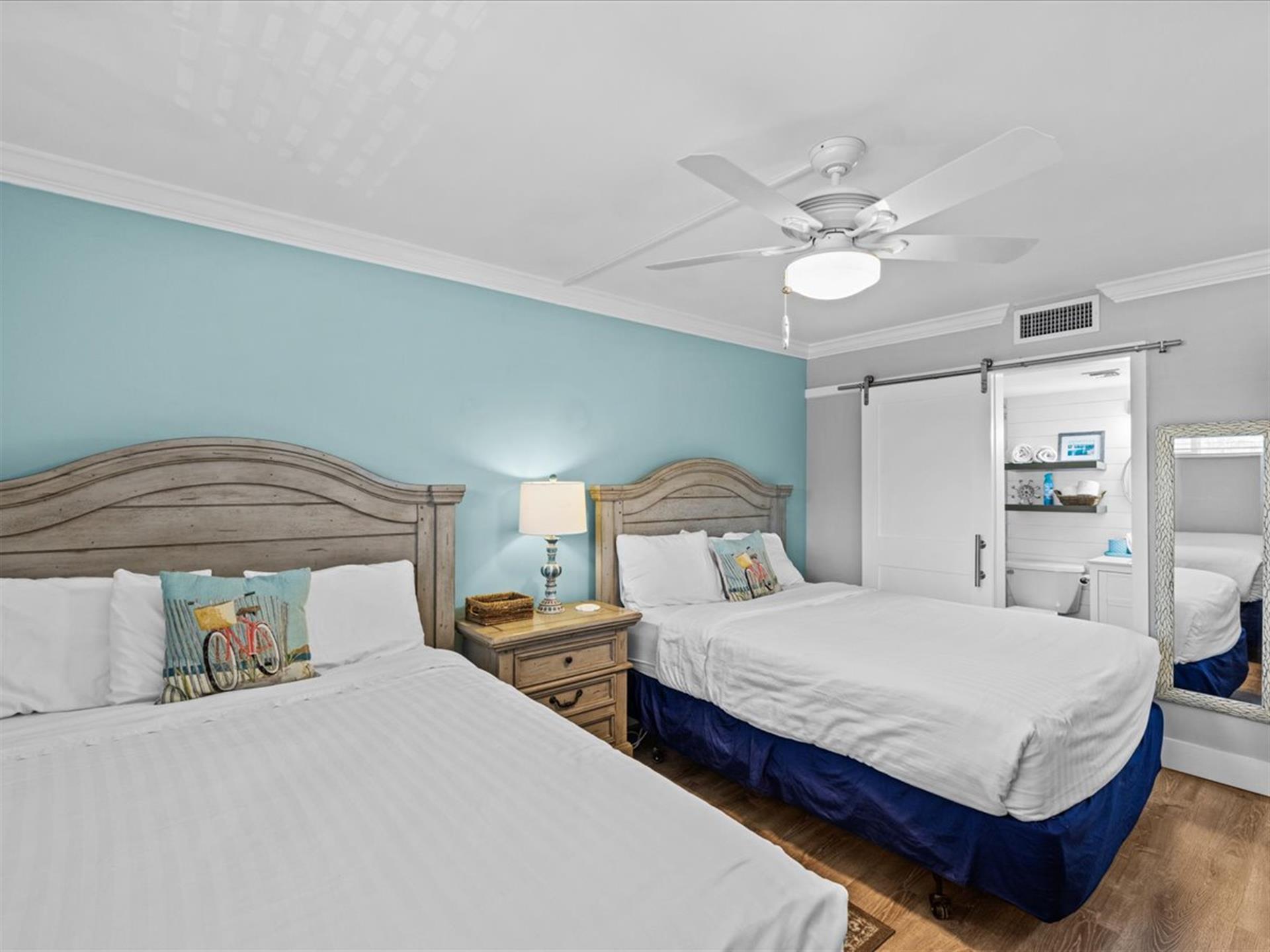 HSRC 209 Bedroom With Two Queen Beds And En Sutie