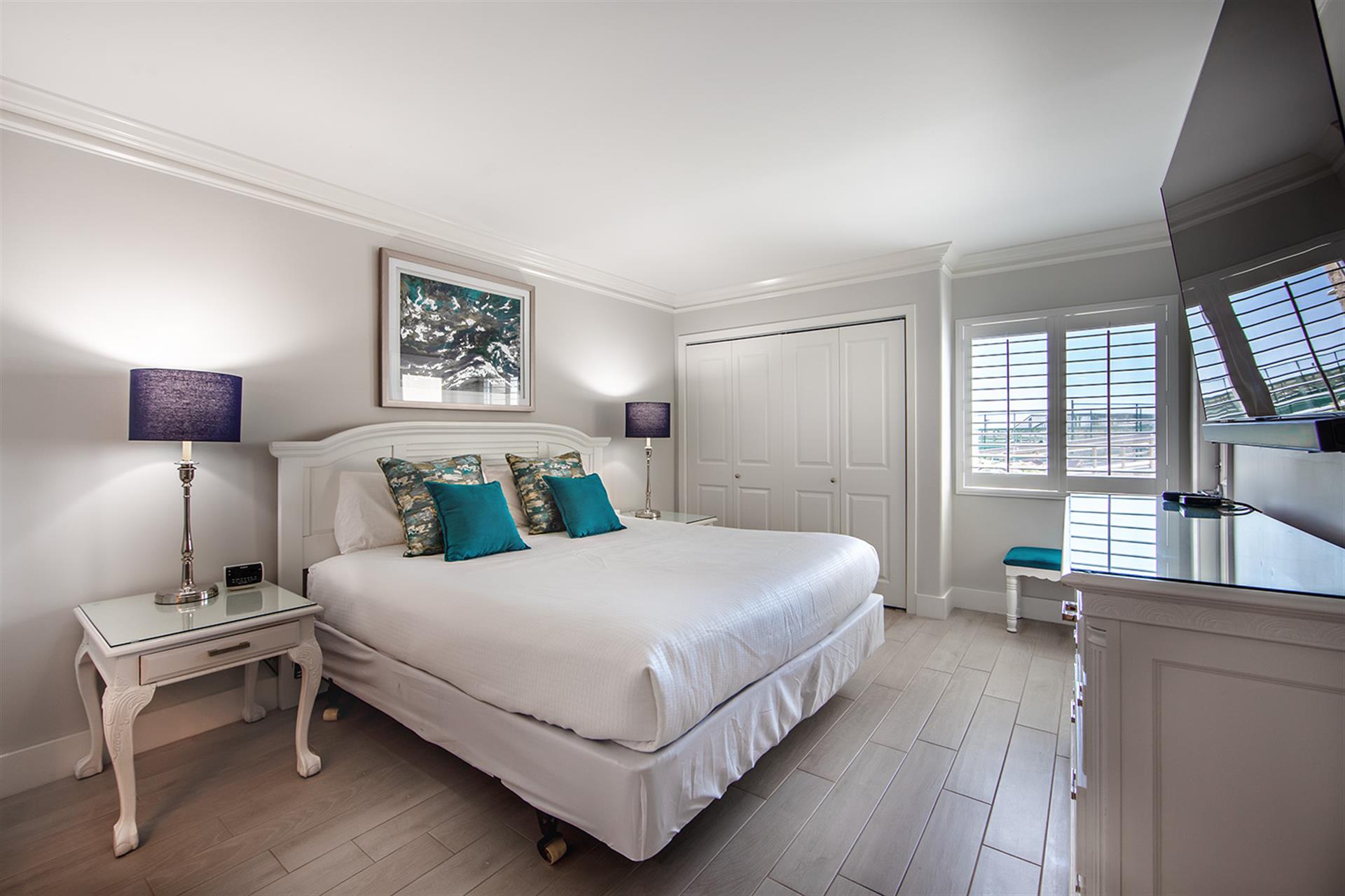 HSRC 104 Master Bedroom With King Bed