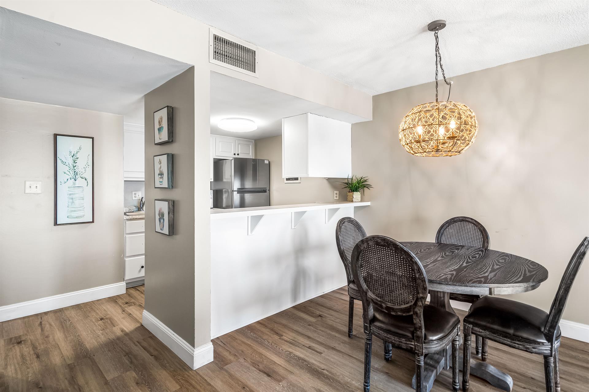 HSRC 706 Dining Area