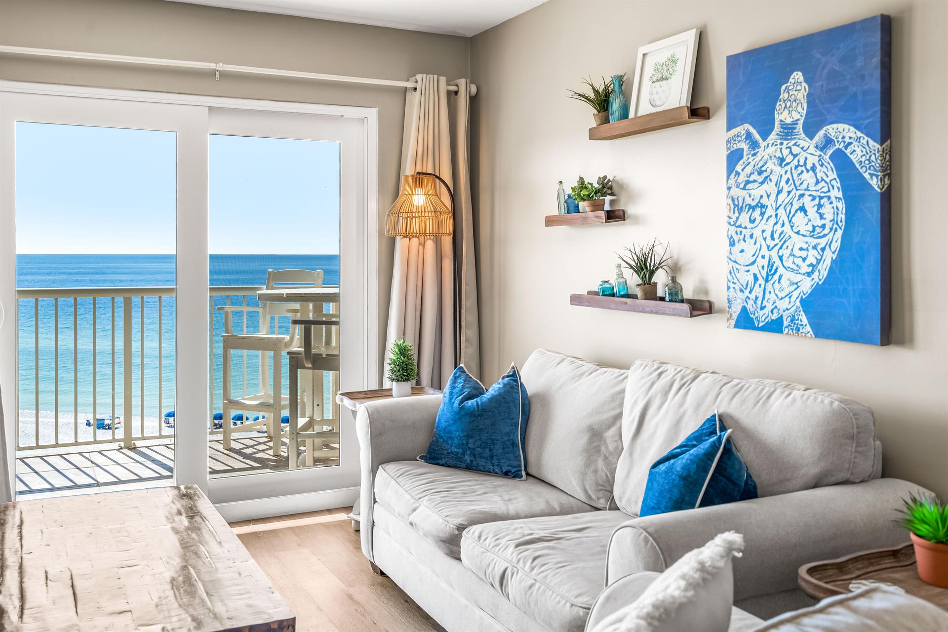 HSRC 706 Living Area With Gulf View