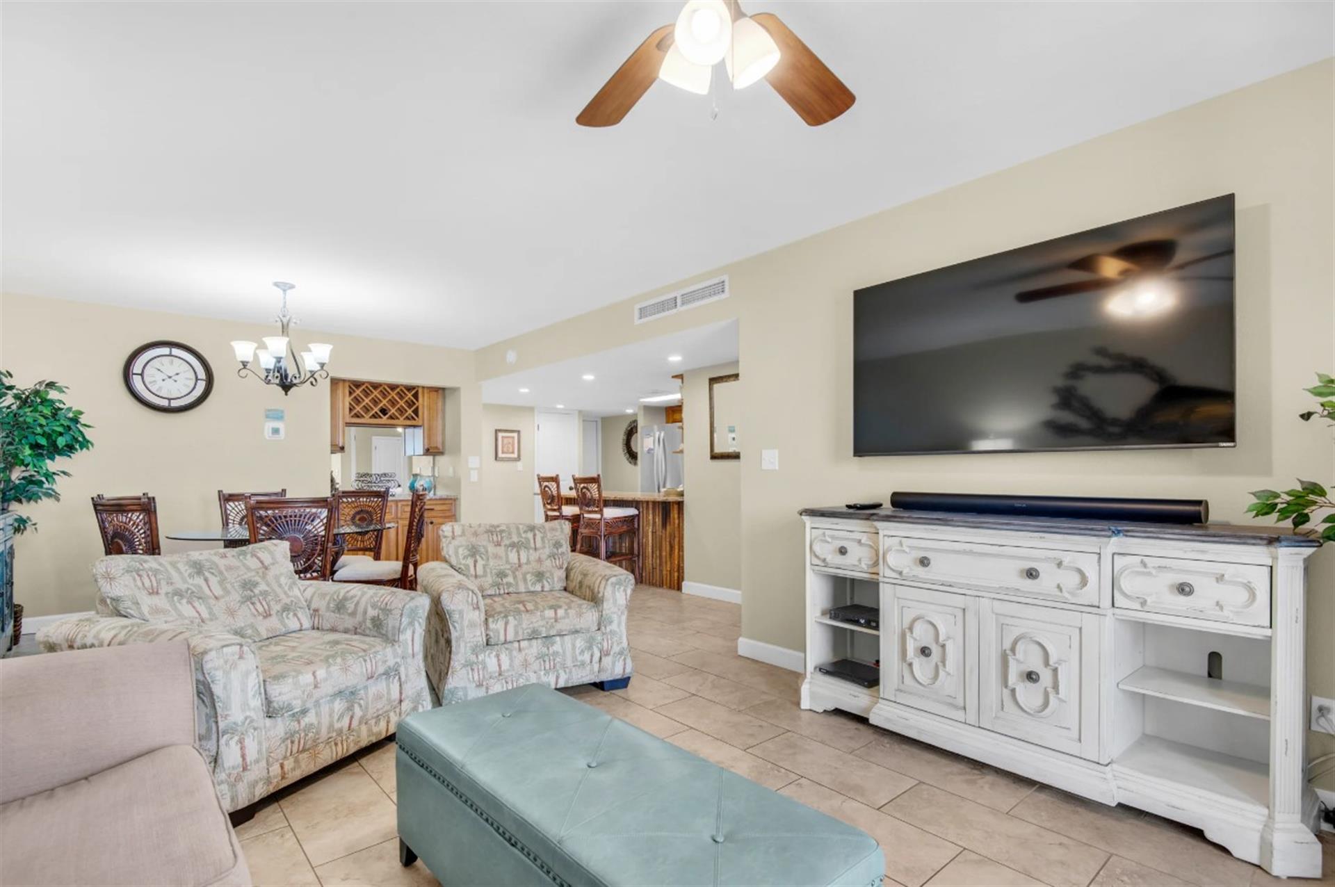 HSRC 101 Living Area