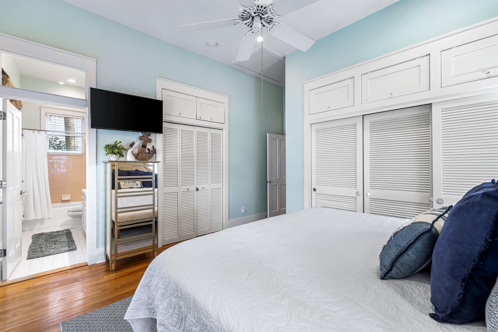 Primary king bedroom with large  closet and en suite bathroom