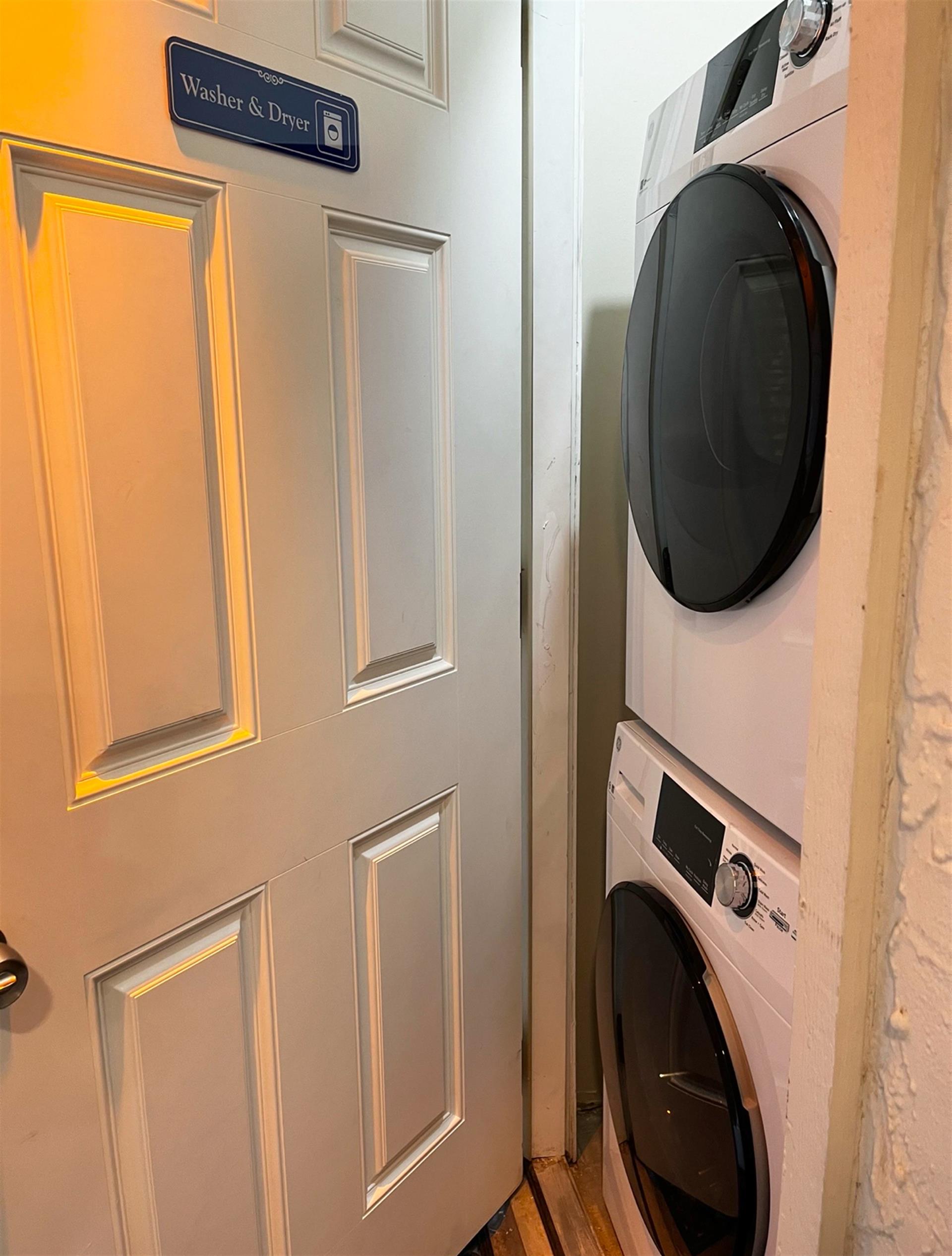 HSRC 518 WasherDryer in outside closet