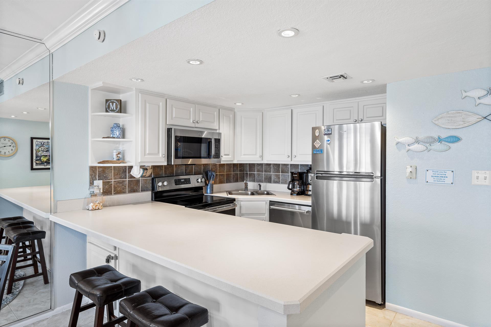 HSRC 316 Breakfast Bar Kitchen