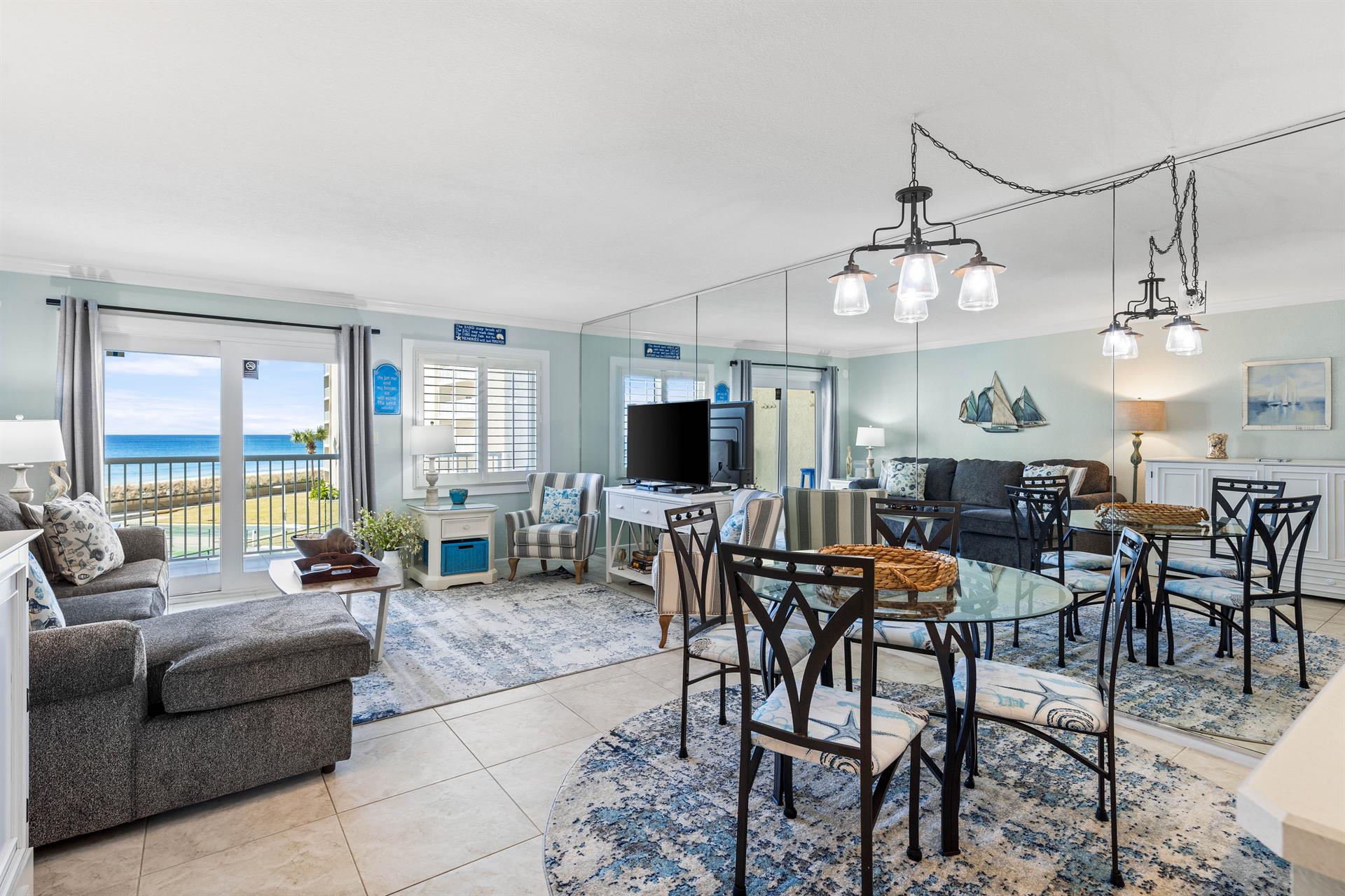 HSRC 316 Living Dining Area