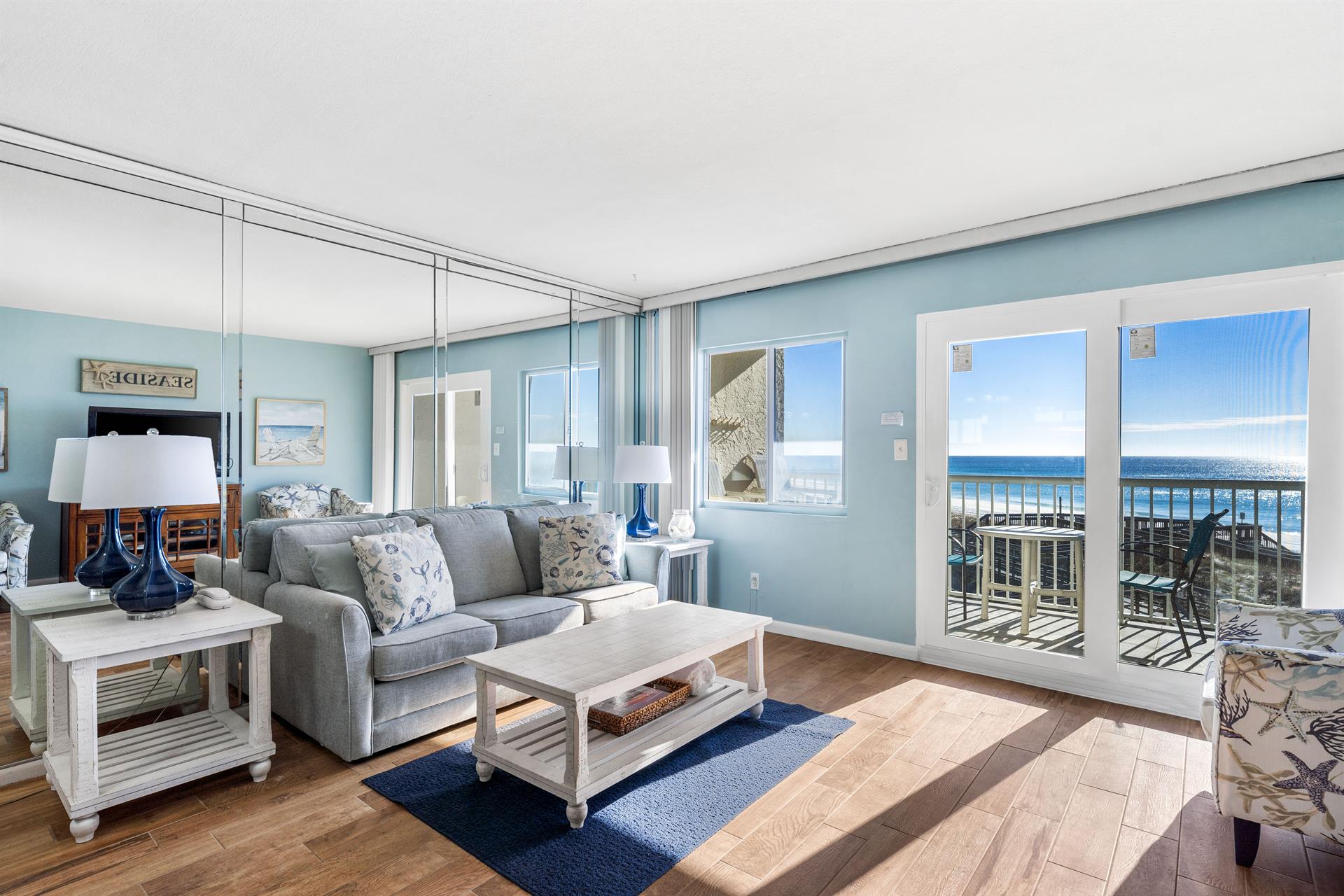 HSRC 303 Living Area With Gulf View