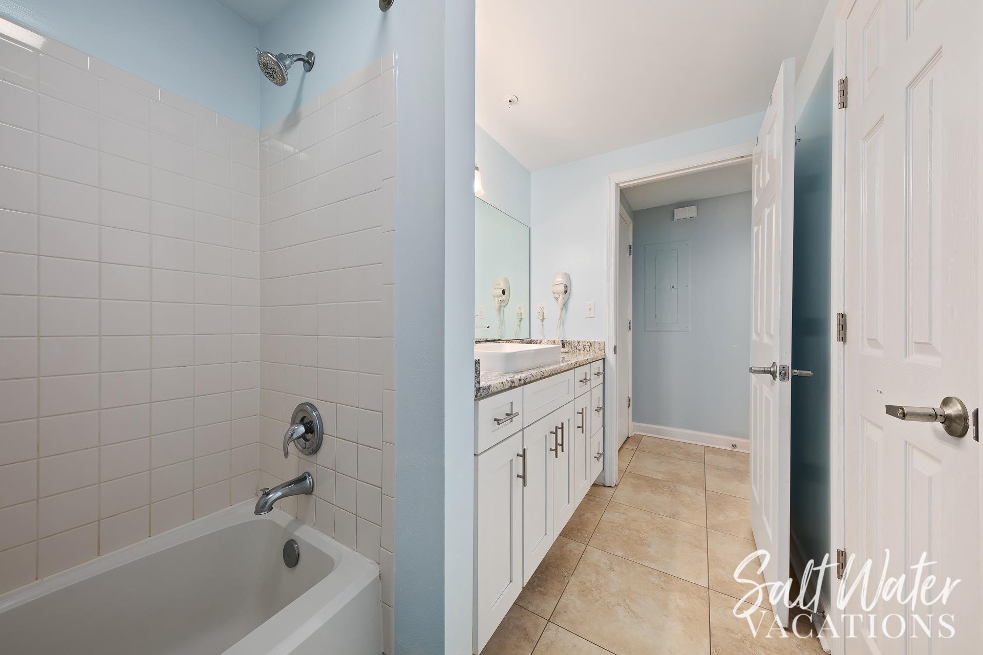 Master Bath 1 View 2