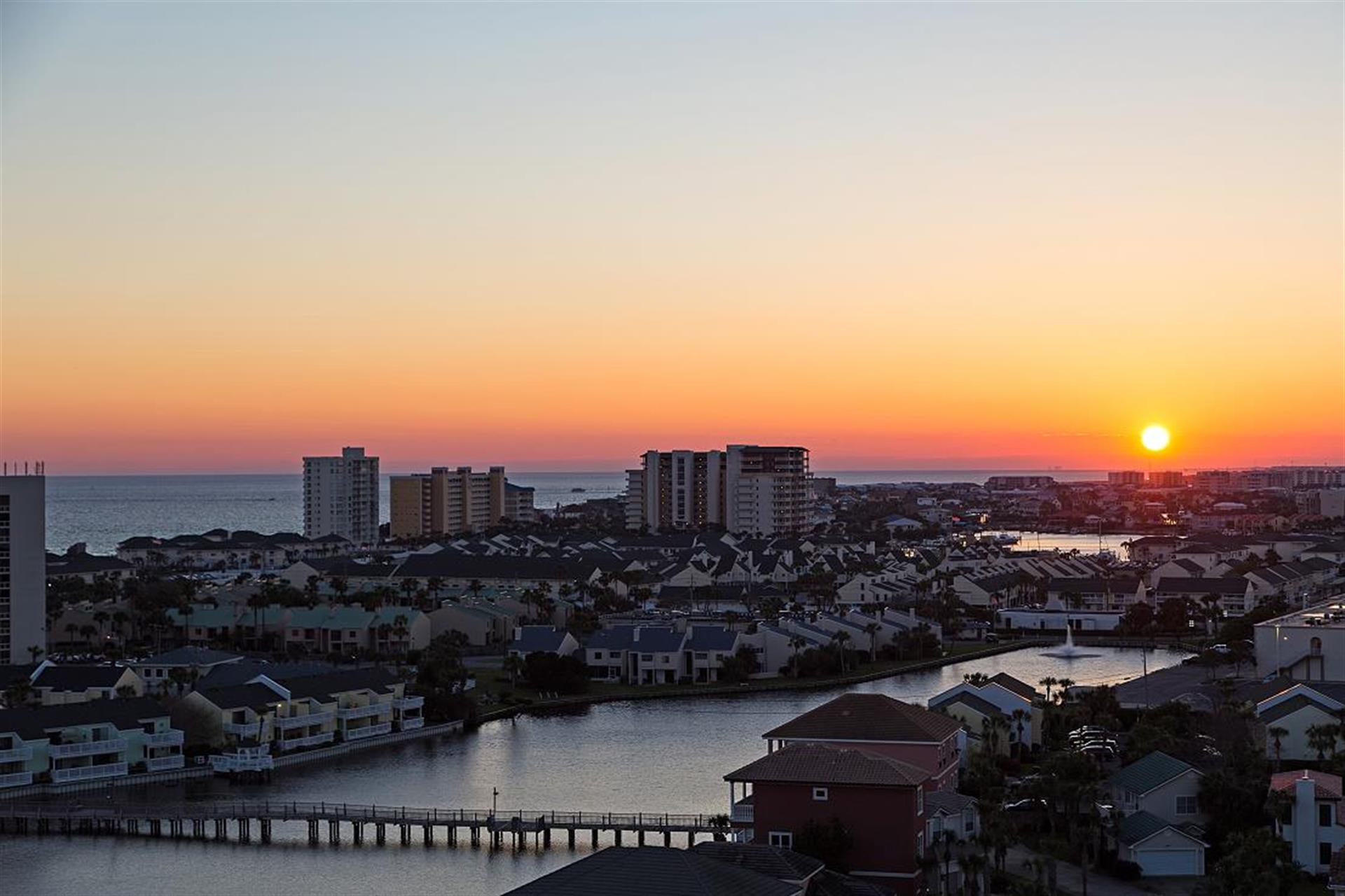 SunsetViewFromTheBalcony 1