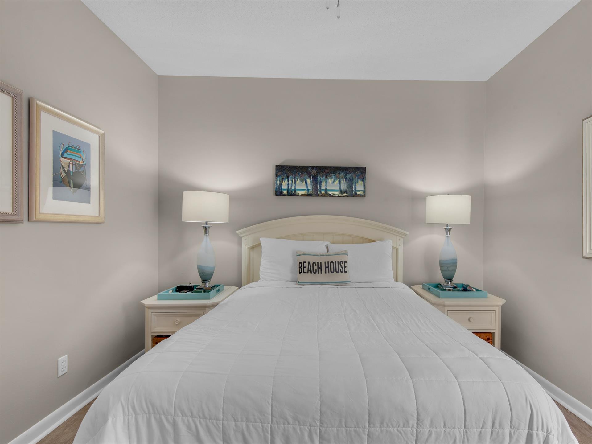 Guest Bedroom with Queen Bed