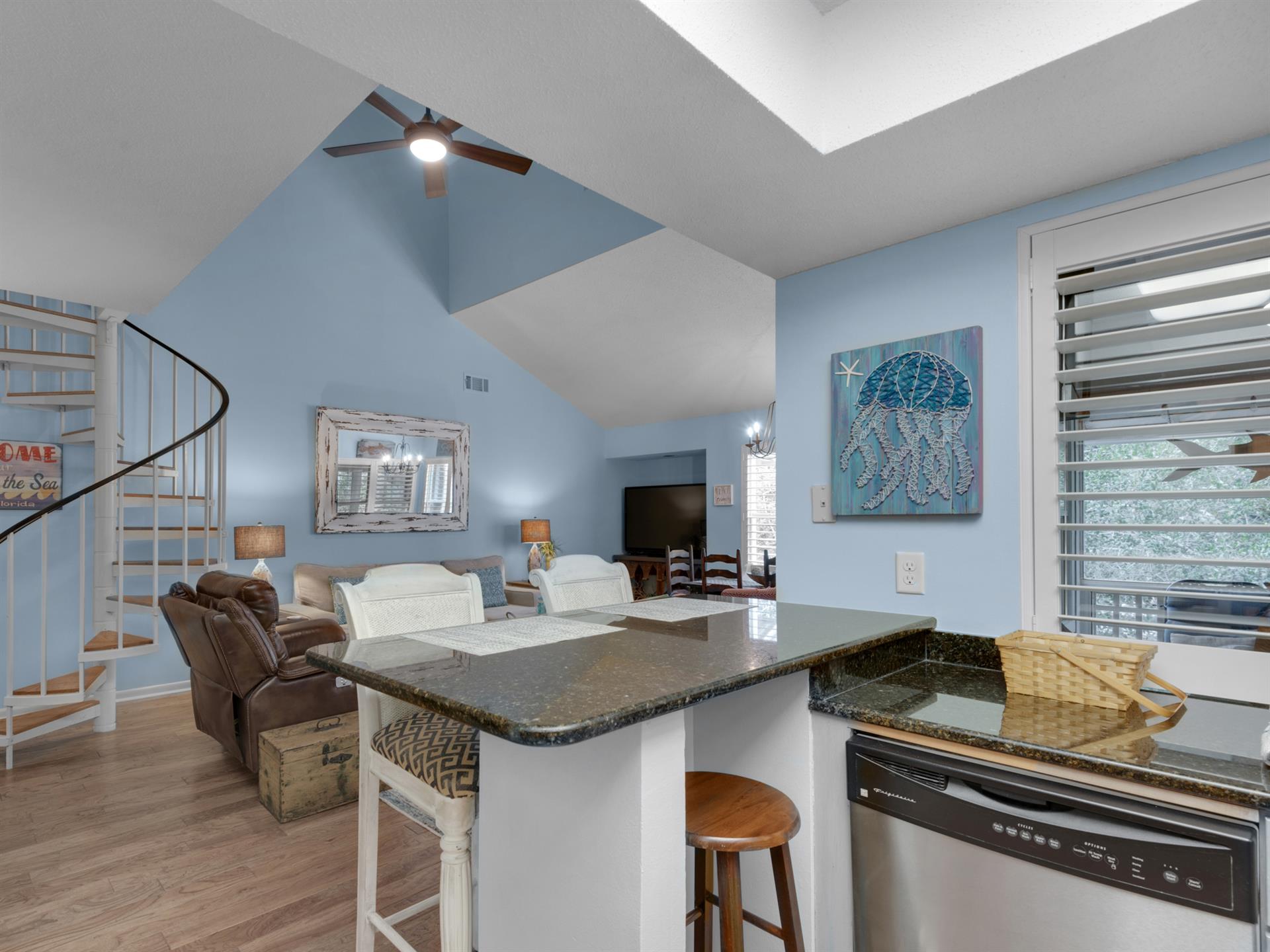 Extra Seating at Bar in Kitchen