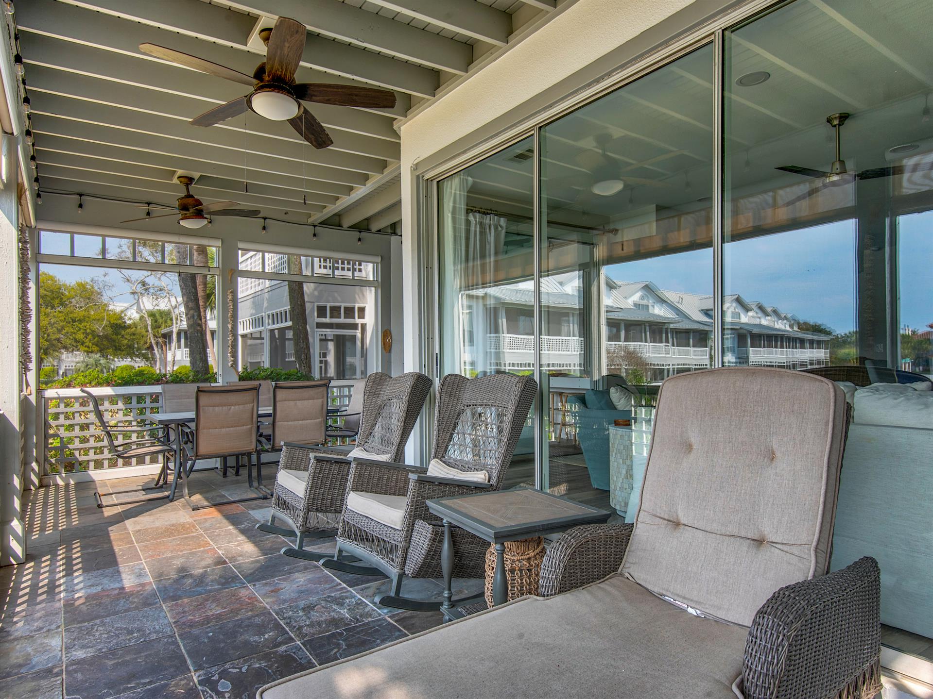 Spacious Screened Patio