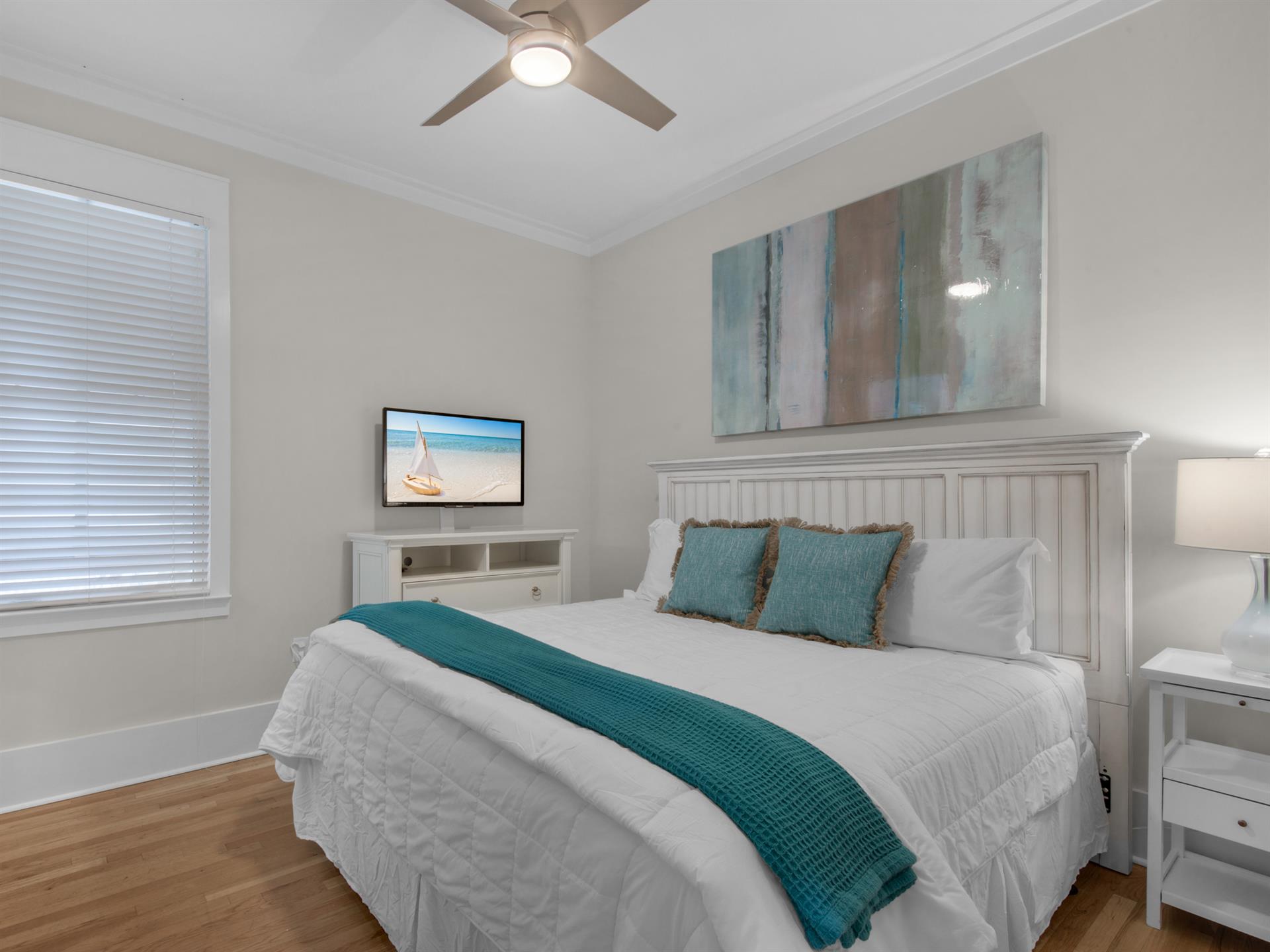 Bedroom 3 with king bed  1st floor