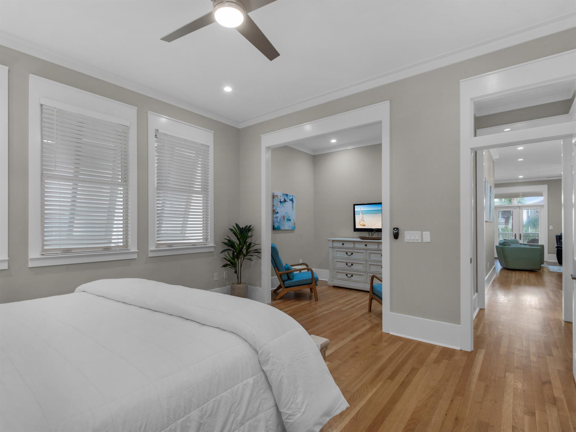 Primary bedroom 1 with TV and sitting area  2nd floor