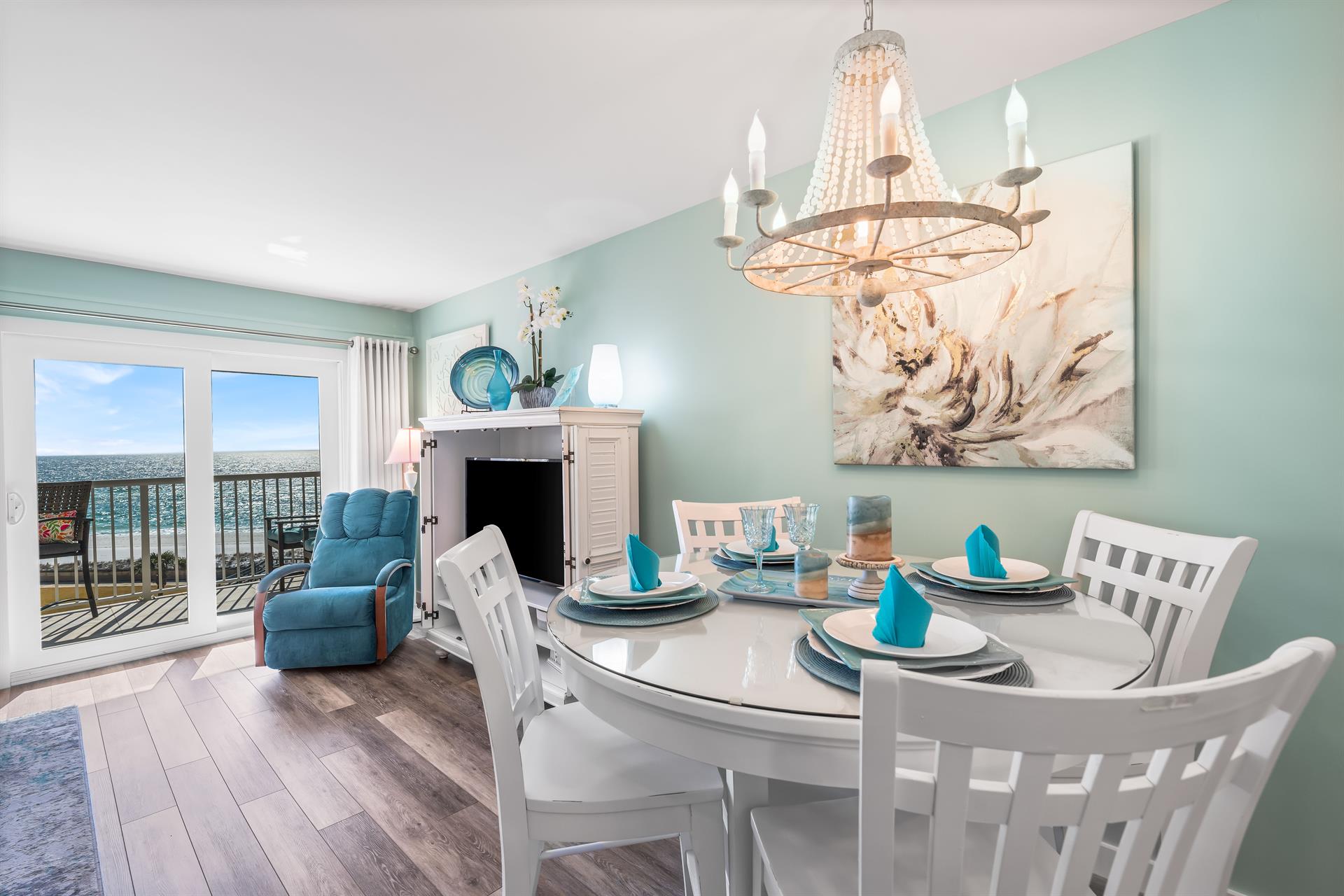 HSRC 509 Dining and Living Room View