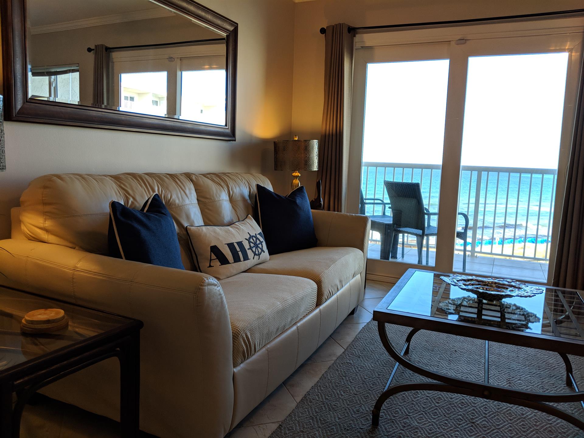 HSRC 519 Living Area With Gulf View