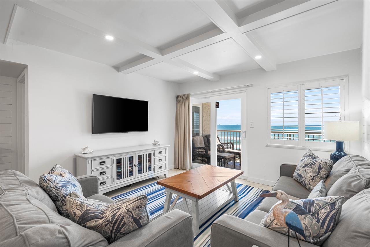 Coastal Comfort Awaits You in 517