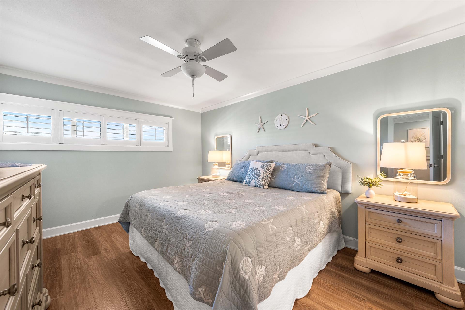 Bedroom with King Bed