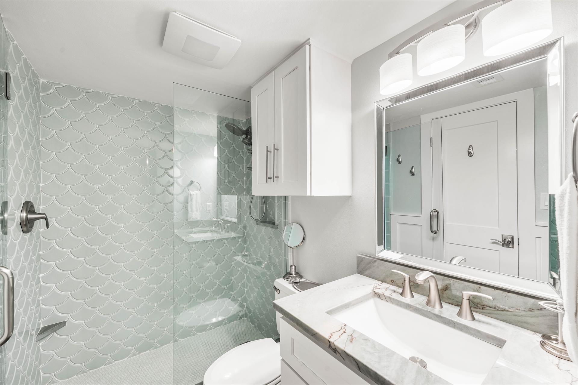 Bathroom with walkin shower