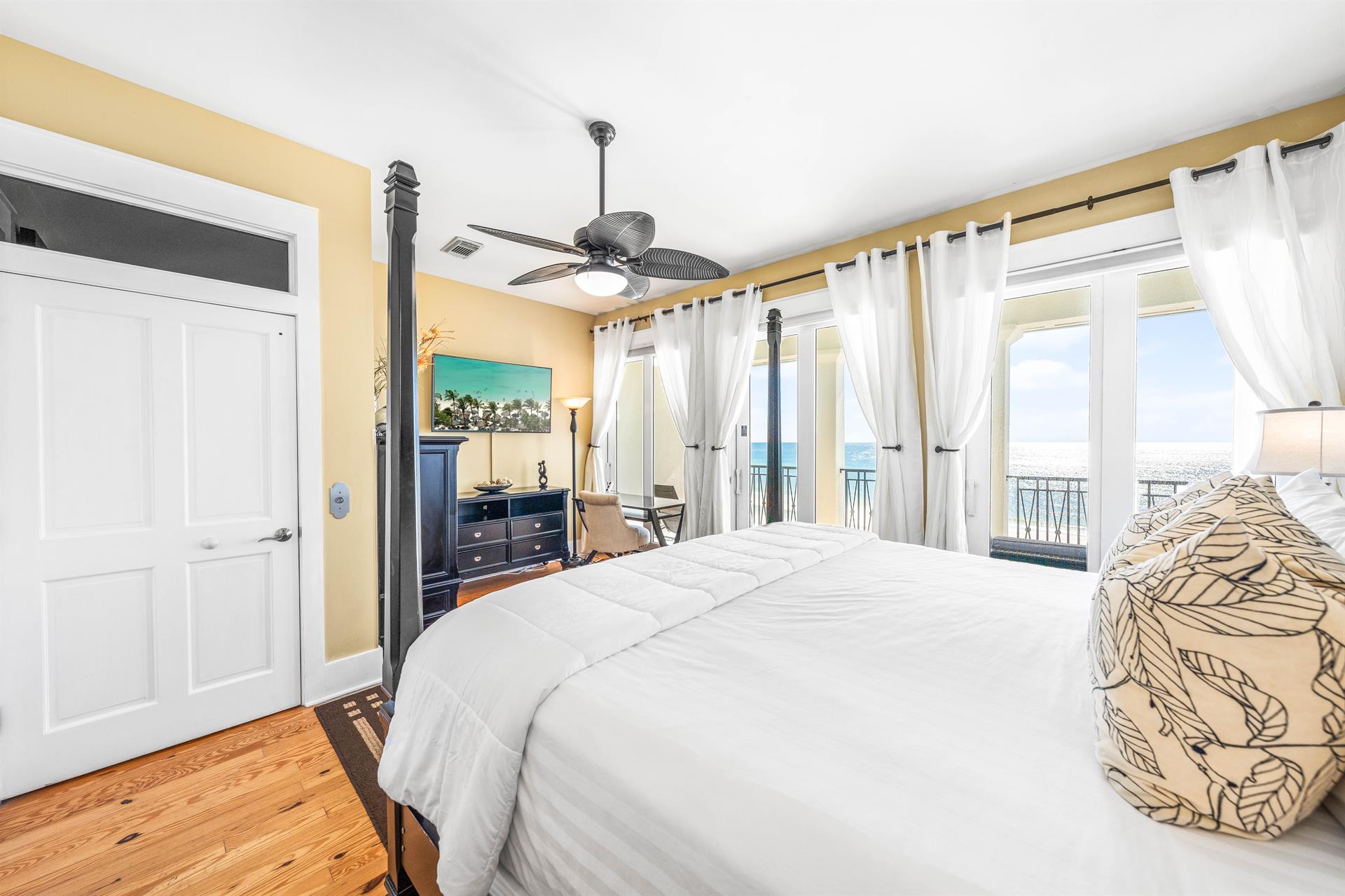 3rd Floor King Primary Bedroom, Private Balcony, Elevator and Full Bathroom