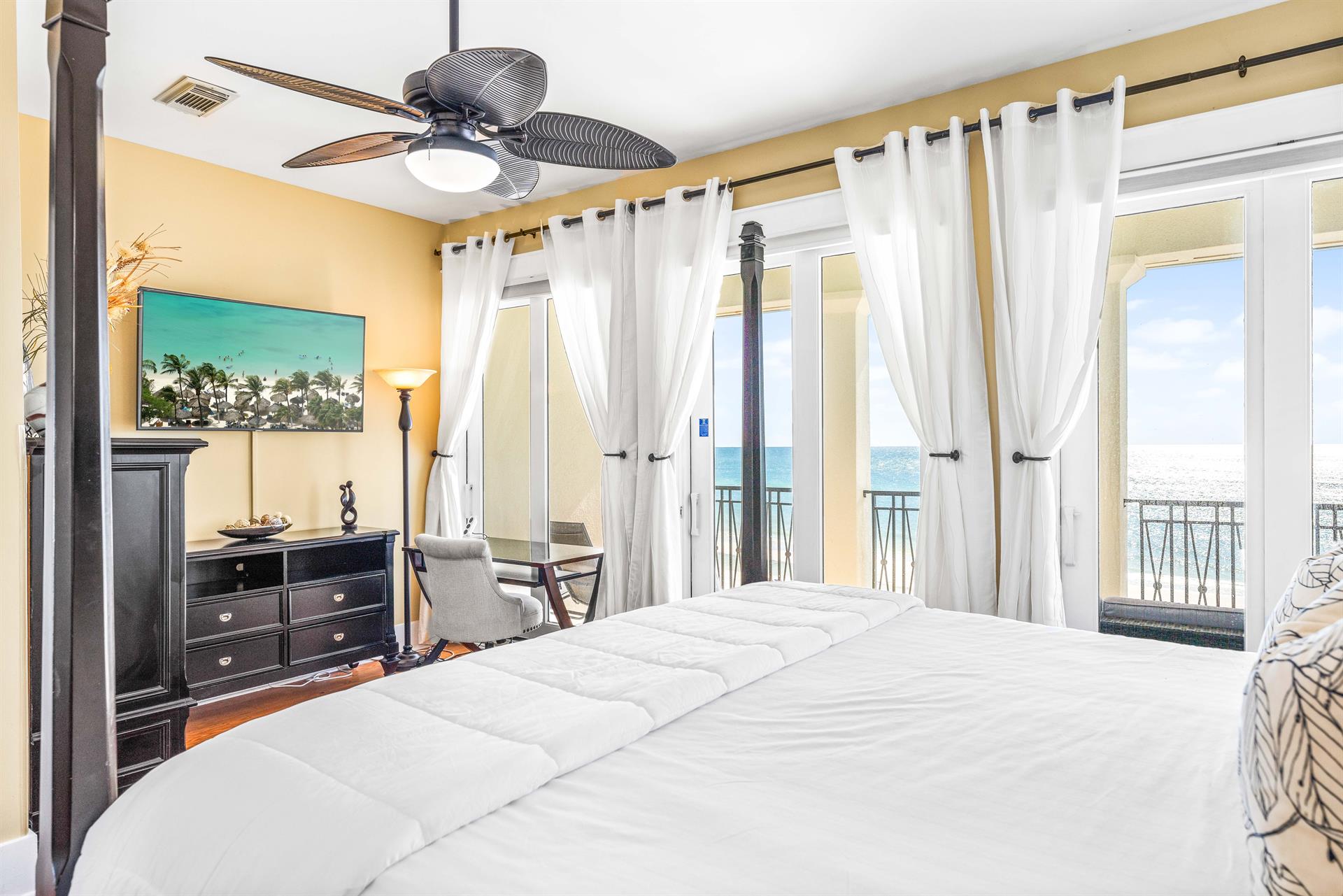 3rd Floor King Primary Bedroom, Private Balcony, Elevator and Full Bathroom