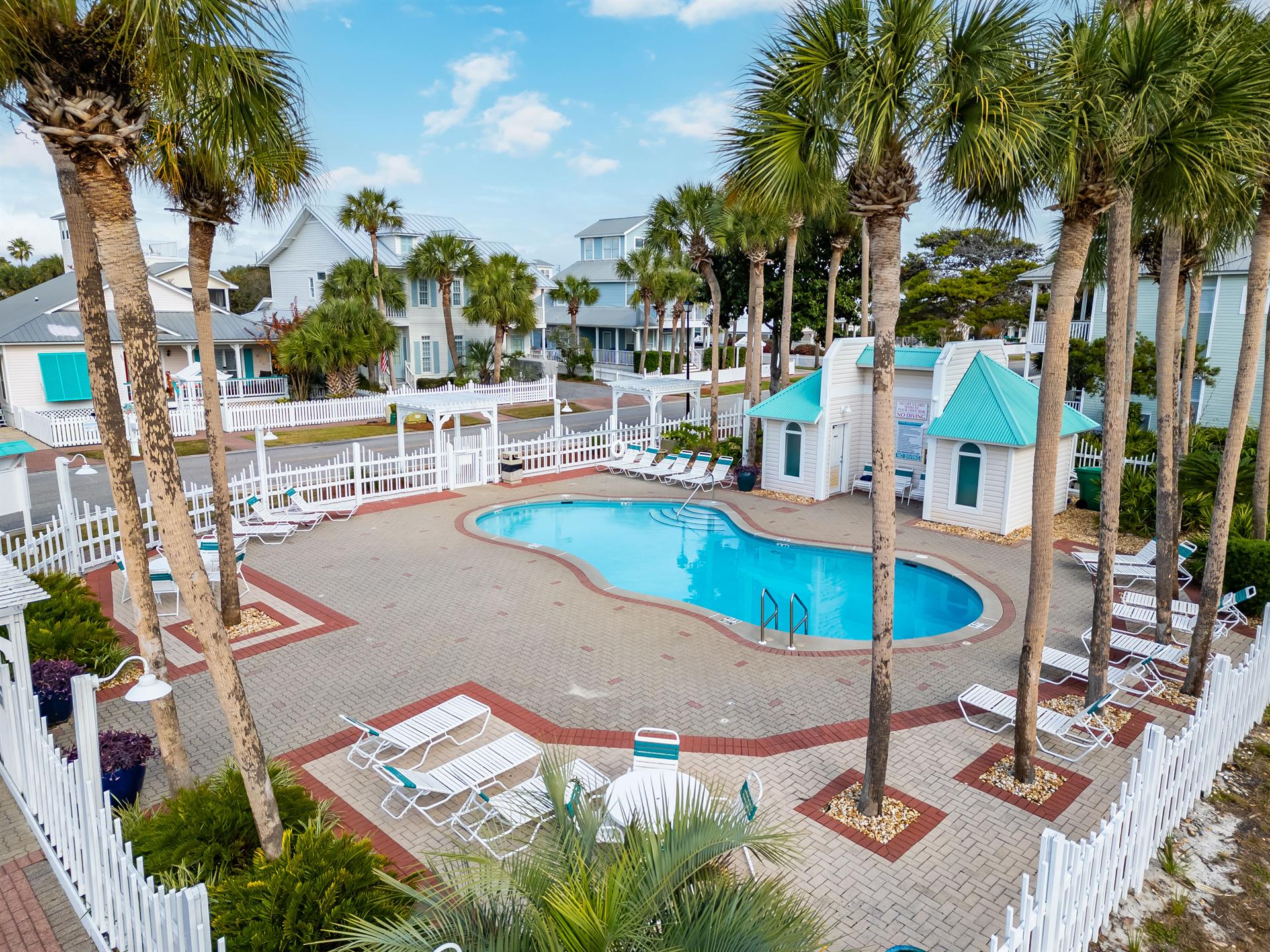 Large Community Pool Just A Few Steps Away