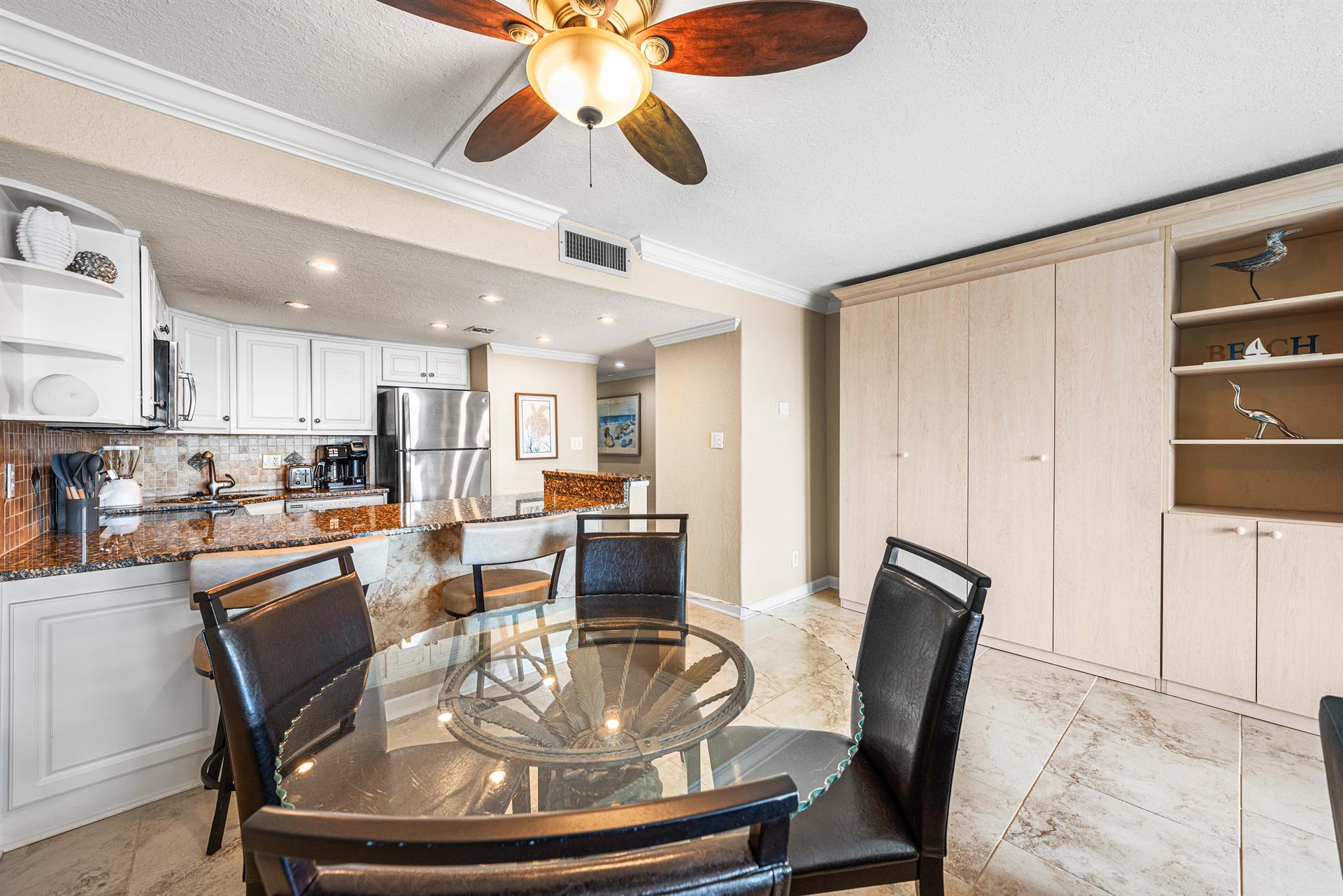 Dining Table seats 4