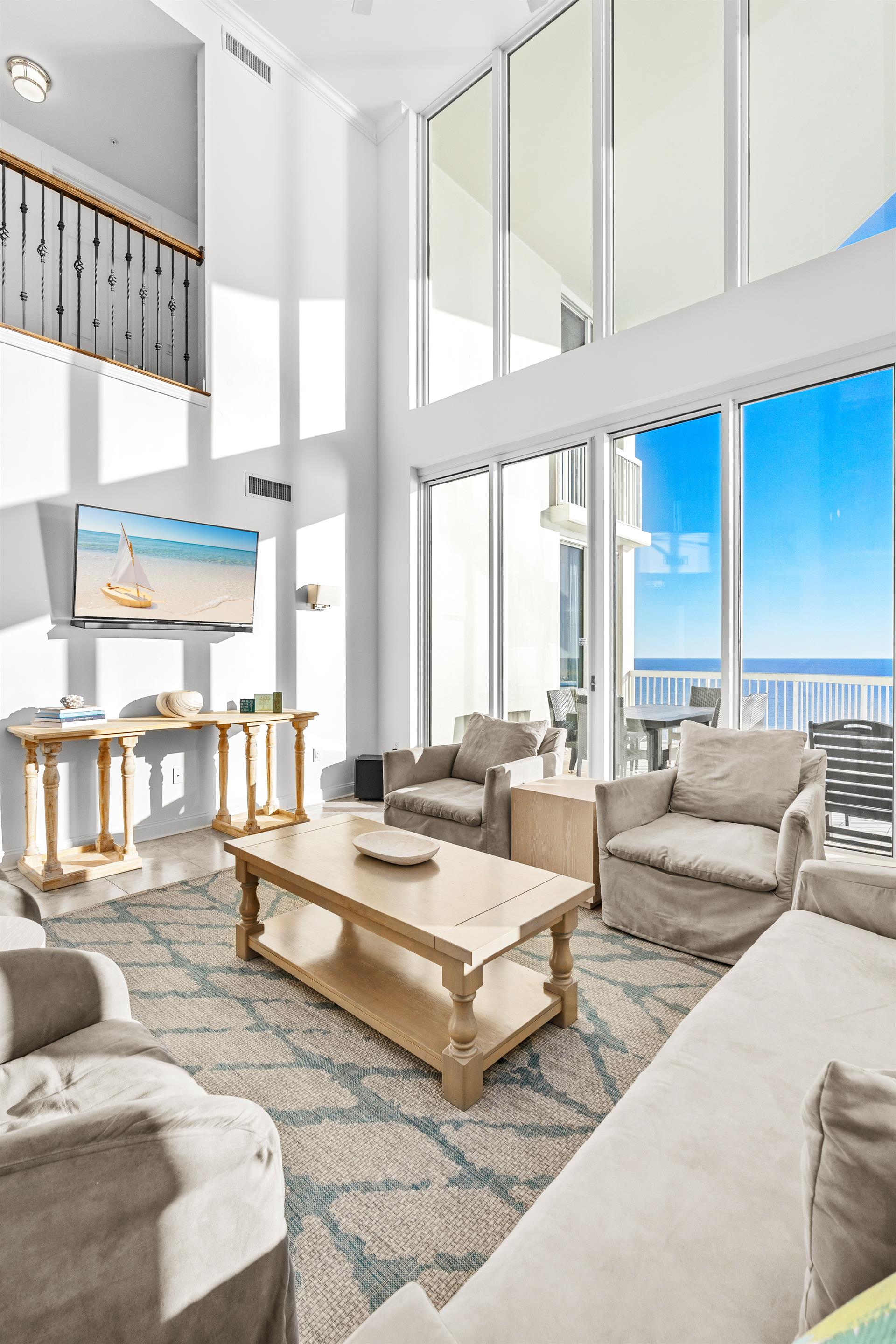 Open and Bright Living Area