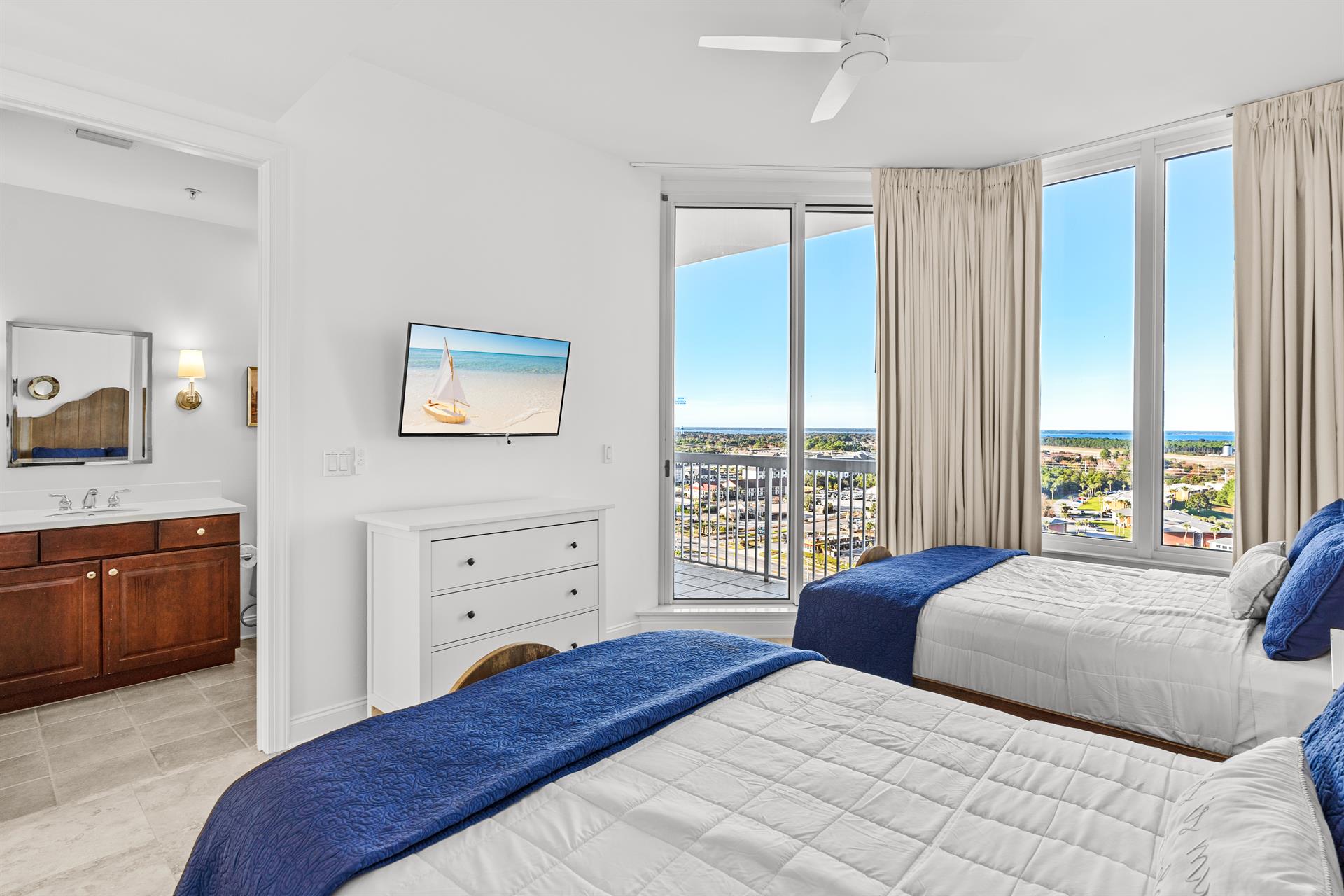 1st Floor 2 Queen Room