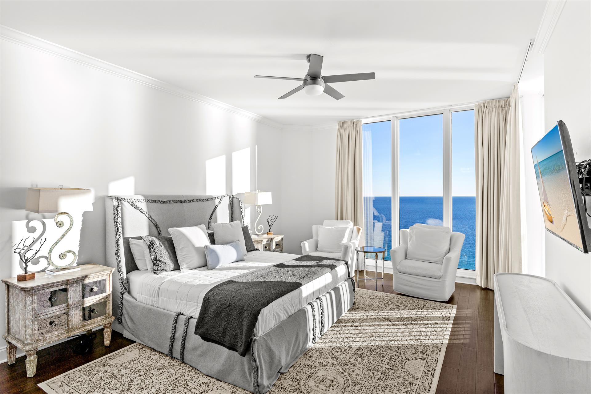 2nd Floor King Suite