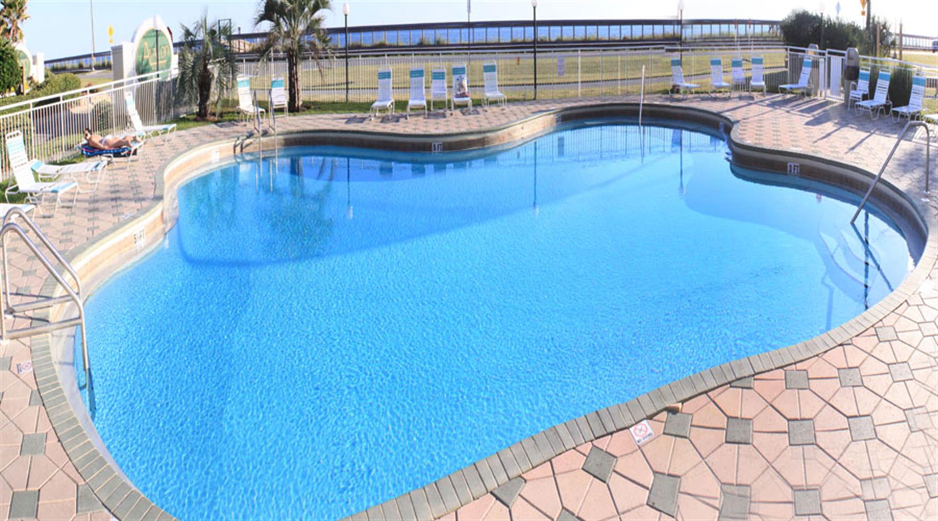 Complex North Pool