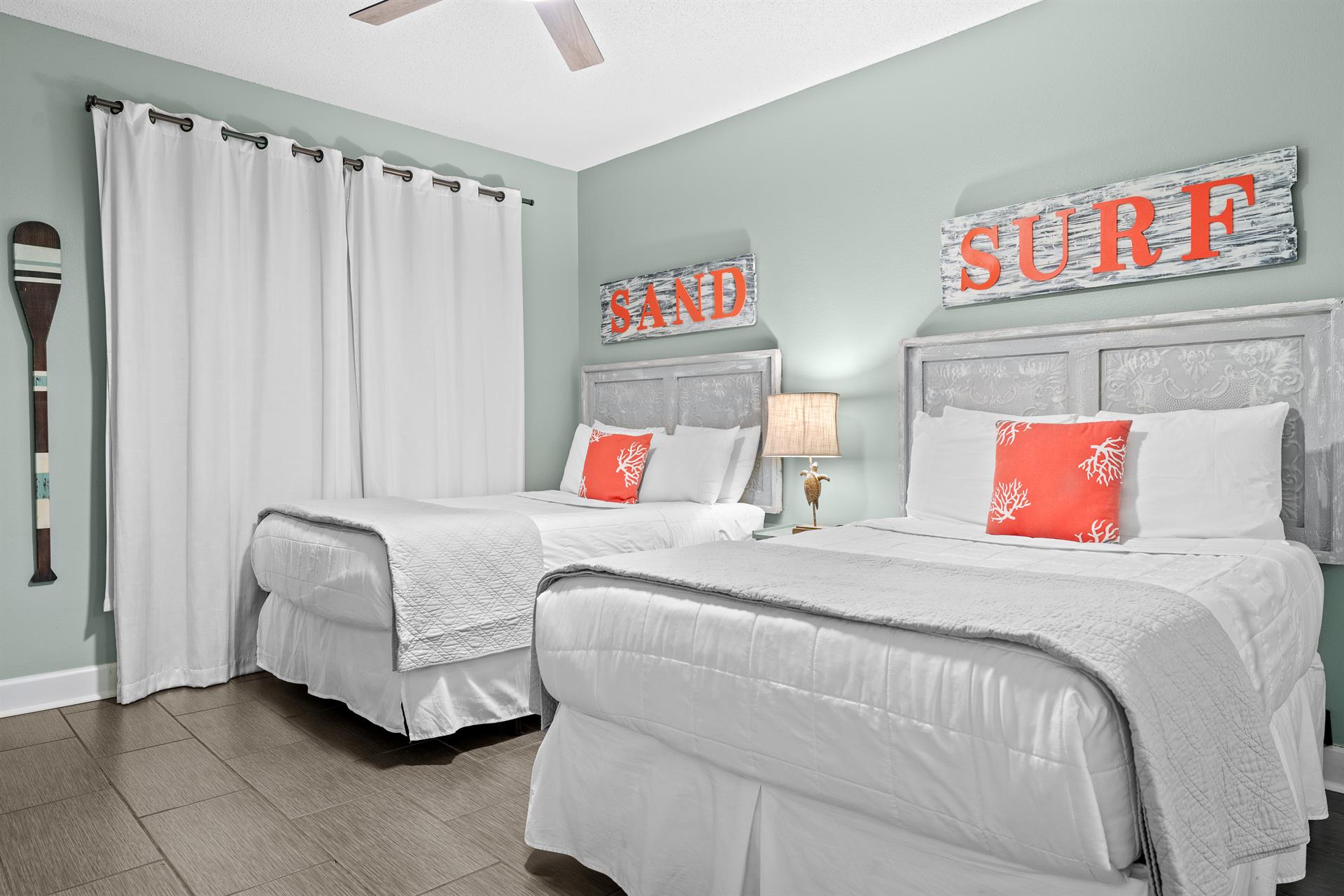 Guest Bedroom with 2 Double Beds