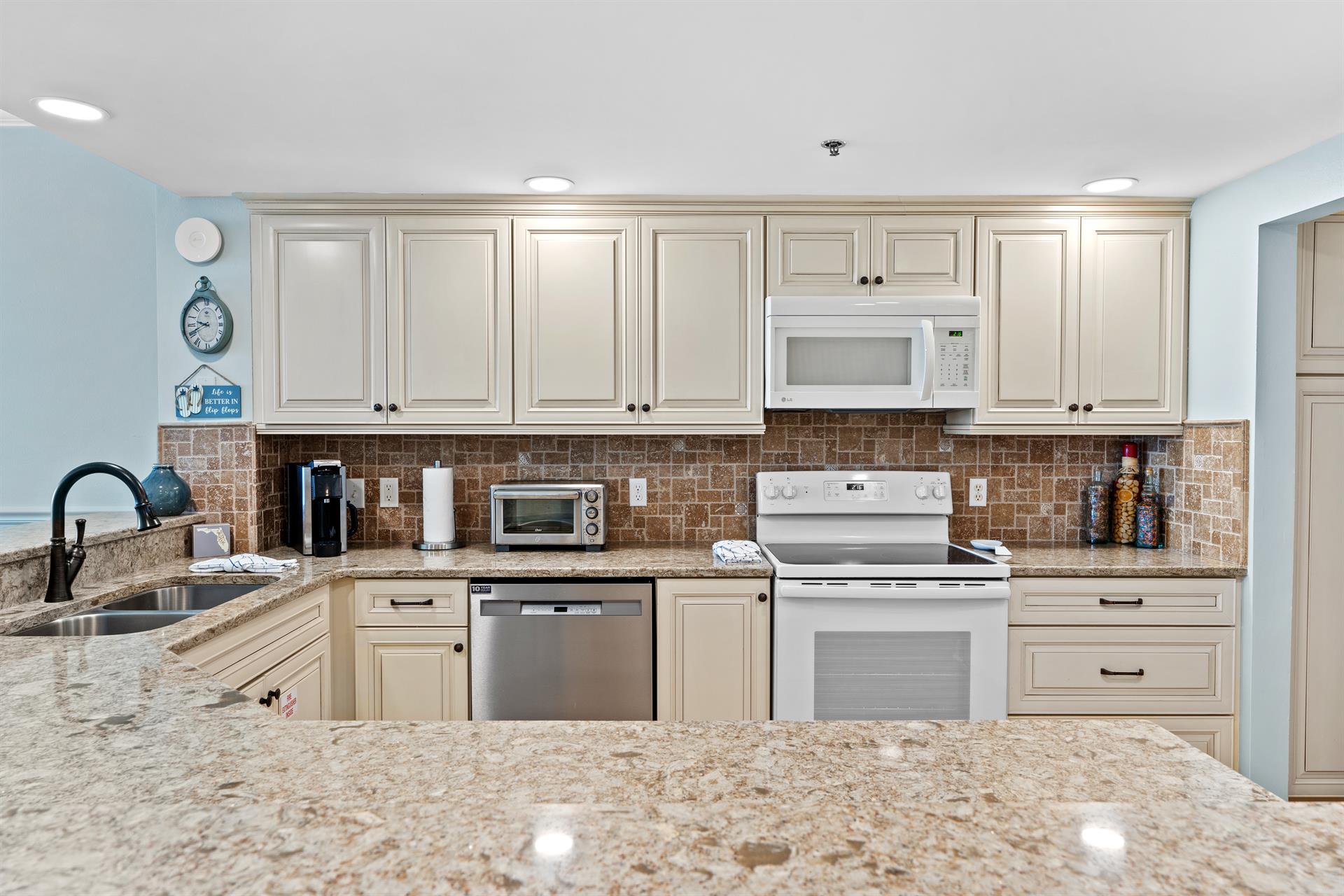 Fully Stocked Kitchen