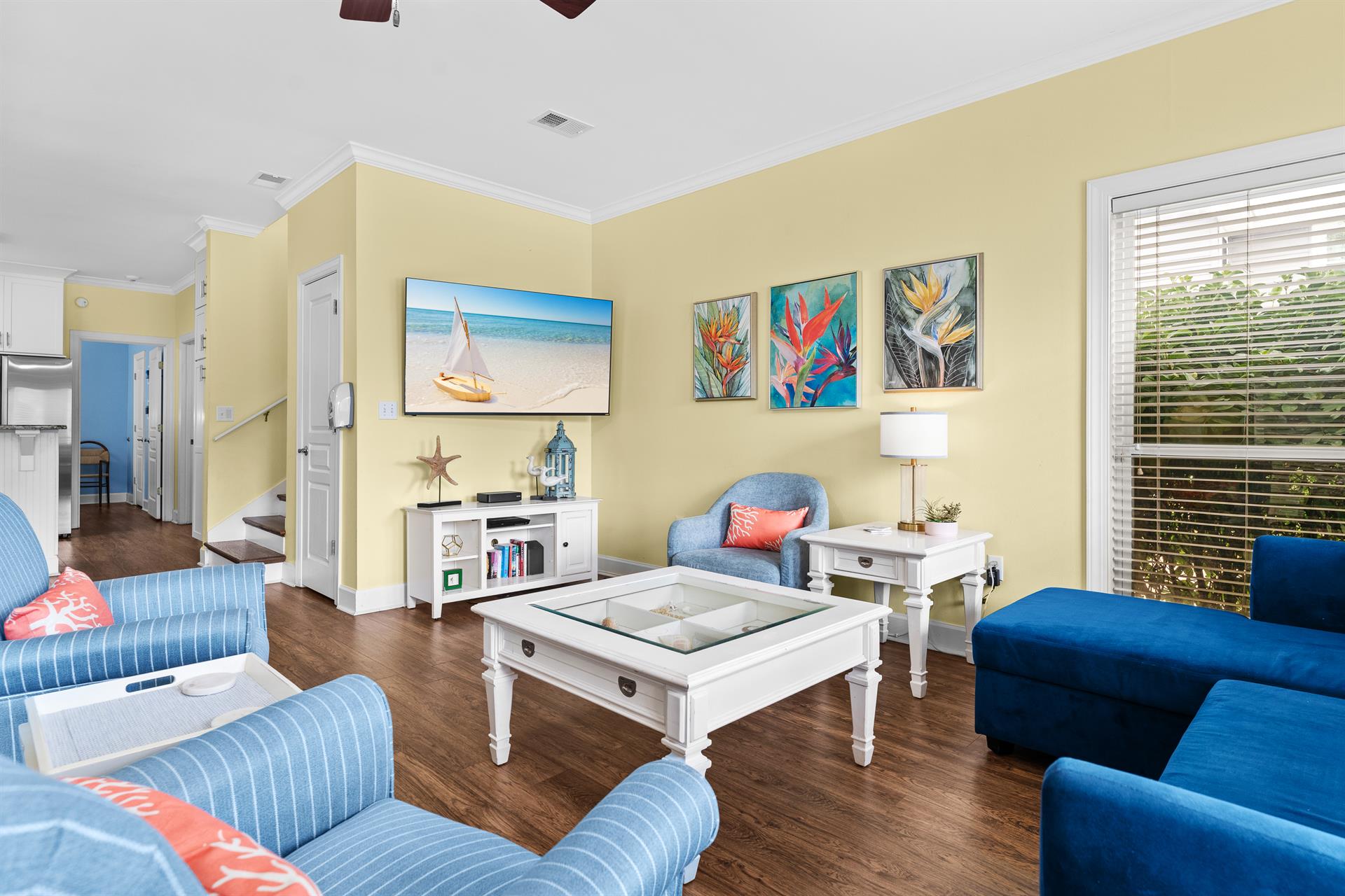 Open Living Area comfortable for Everyone