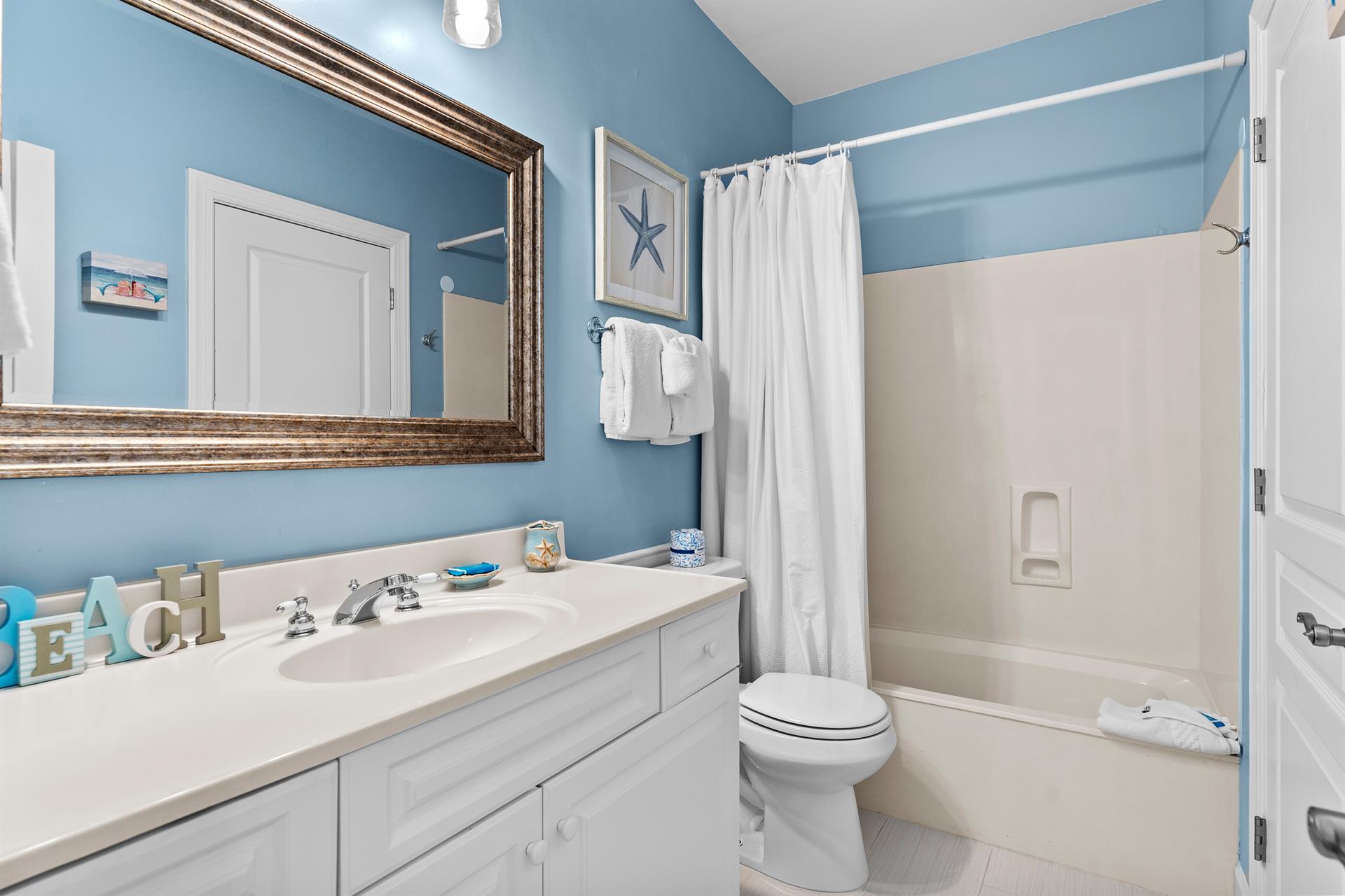 2nd Floor Guest Bathroom