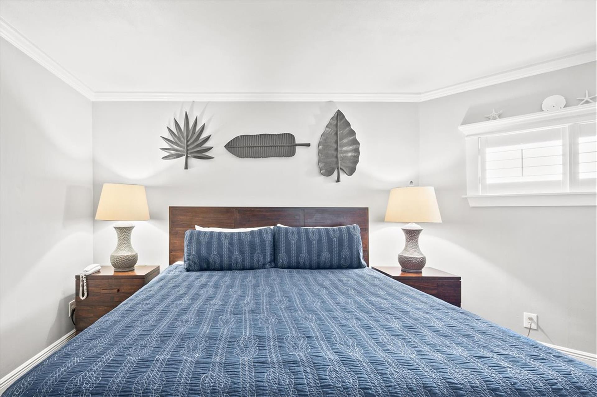 HSRC 513 Bedroom With King Bed