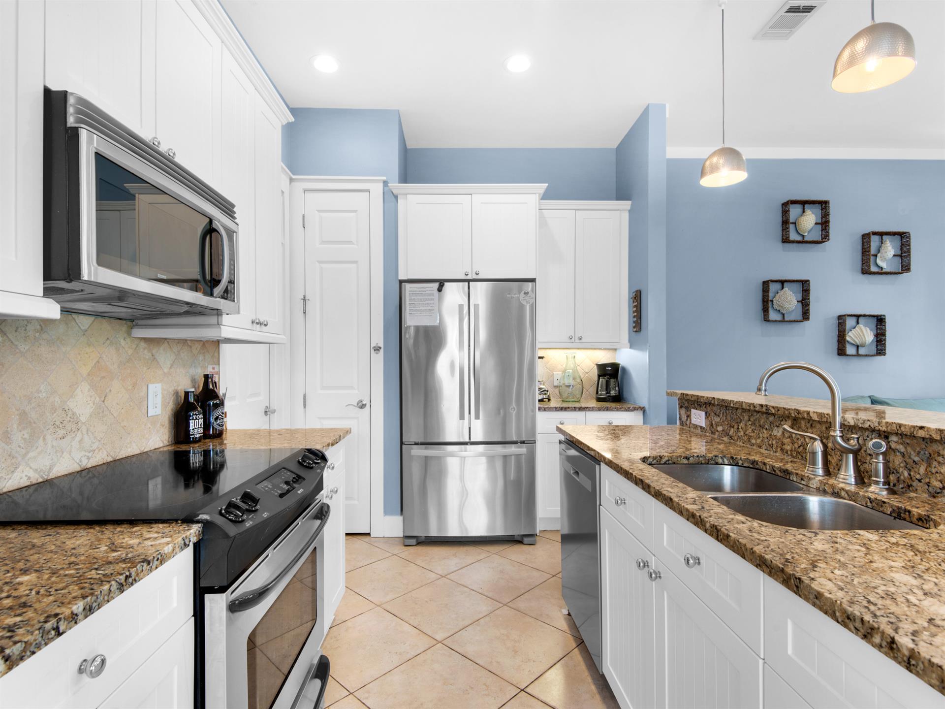 Kitchen with plenty of counter space
