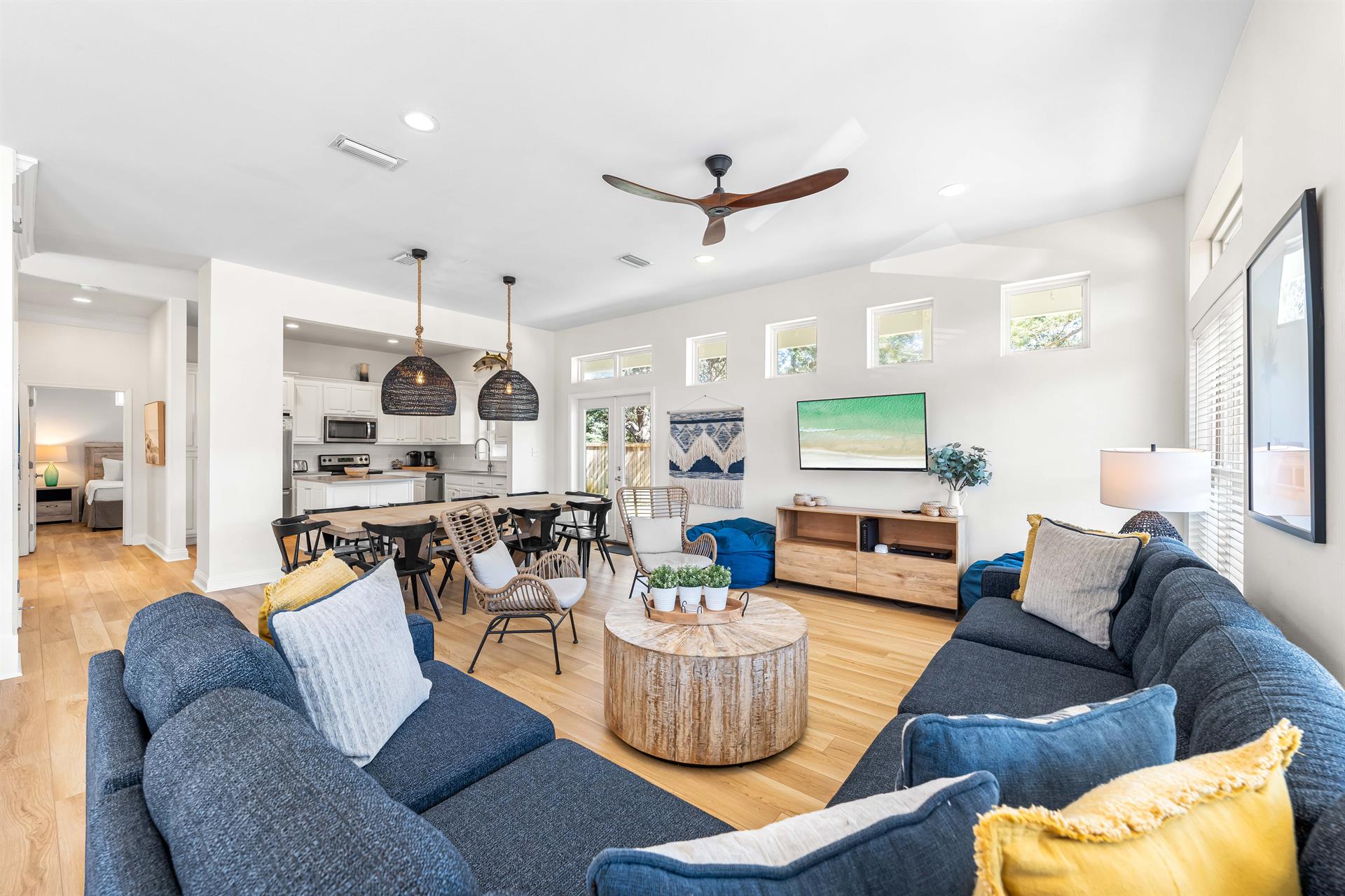 Open Floor Plan so the Chef can see the Crew