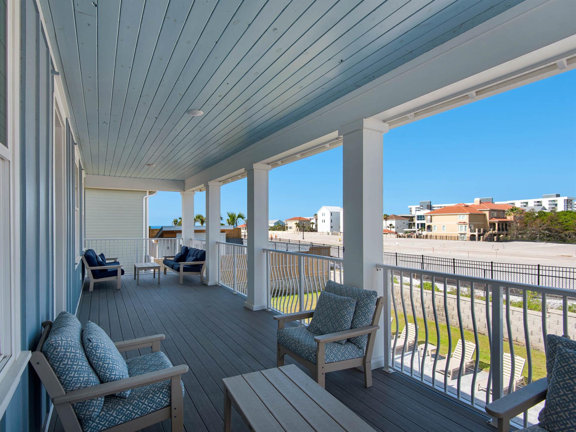 Balcony with plenty of comfortable seating
