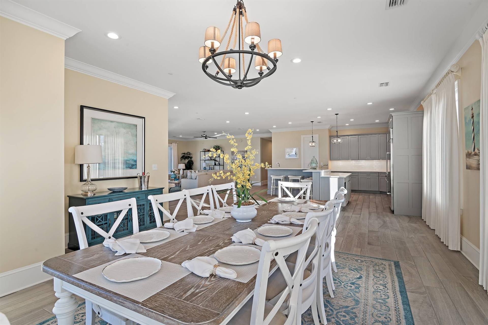 Dining Area with Seating for 10