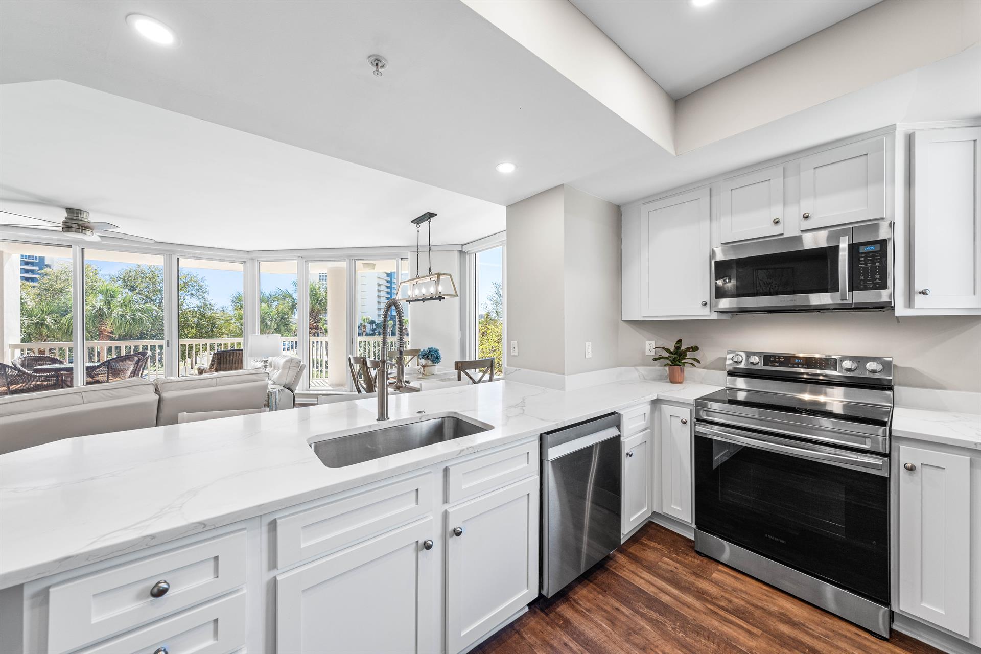 Fully Stocked Kitchen