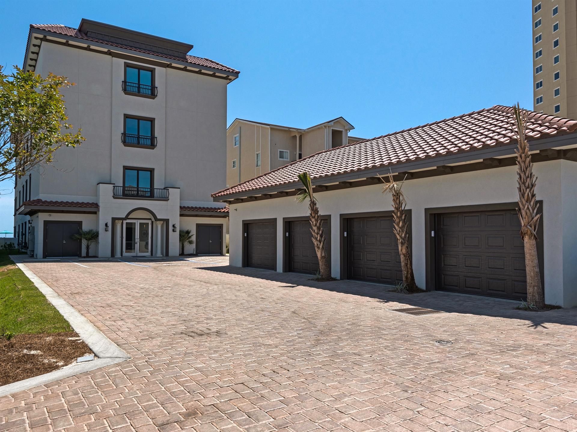 Private Garage for One Vehicle
