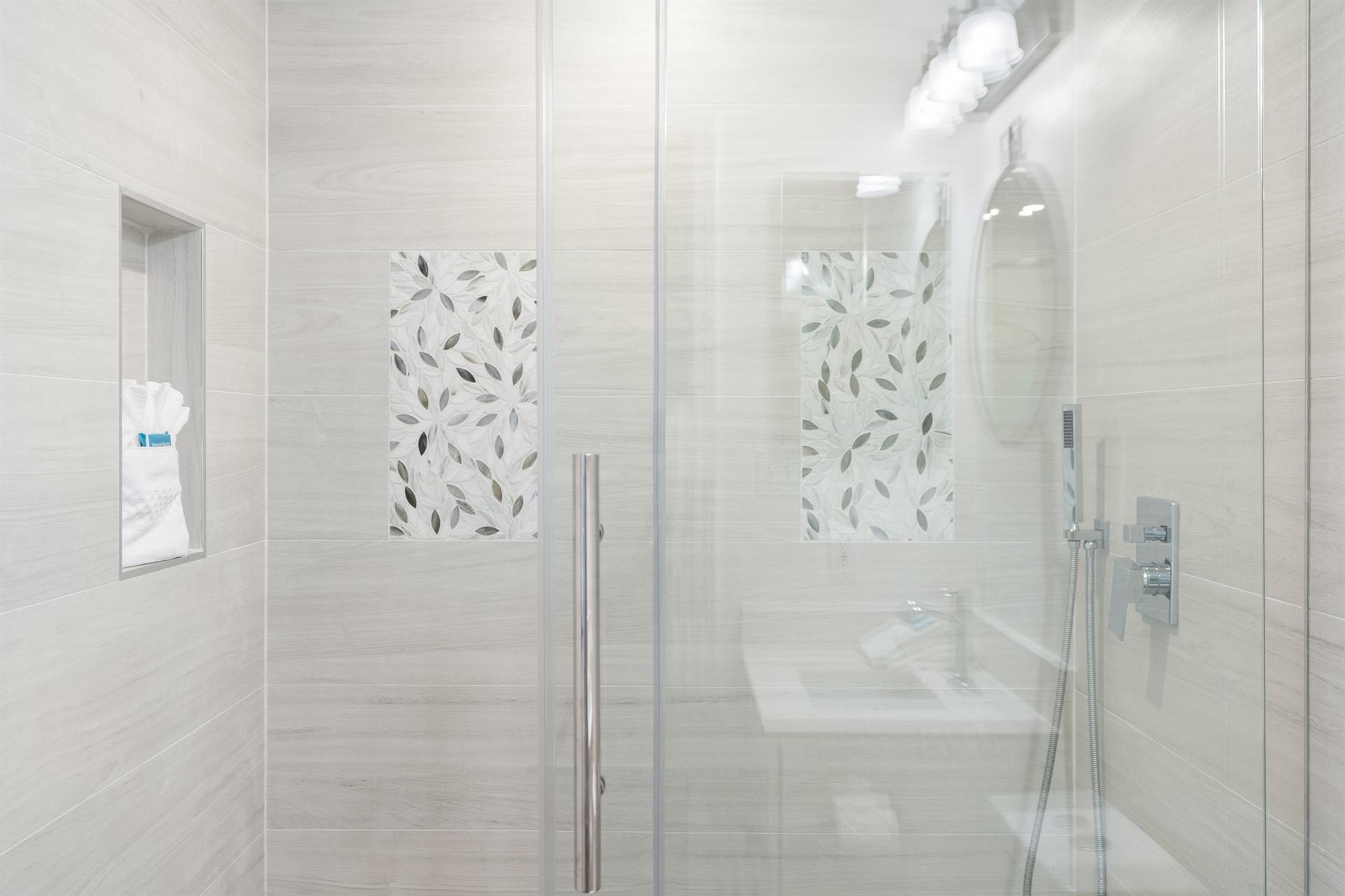 WalkIn Shower in Bathroom 3