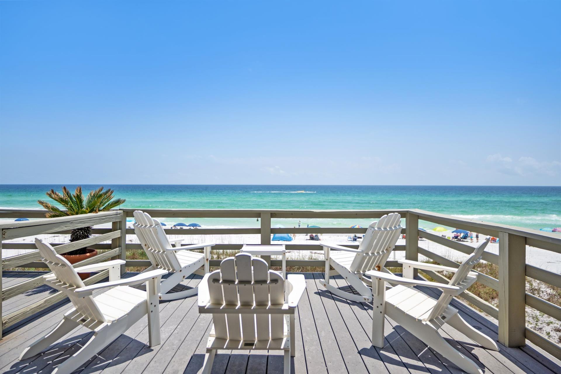 Private Deck of Bedroom 2