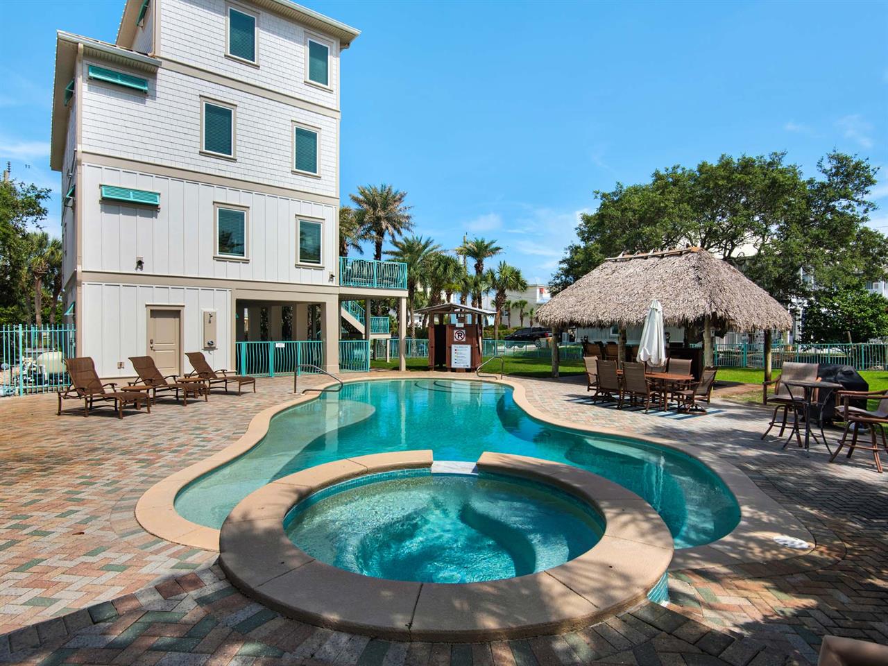 Gorgeous Private Pool Area