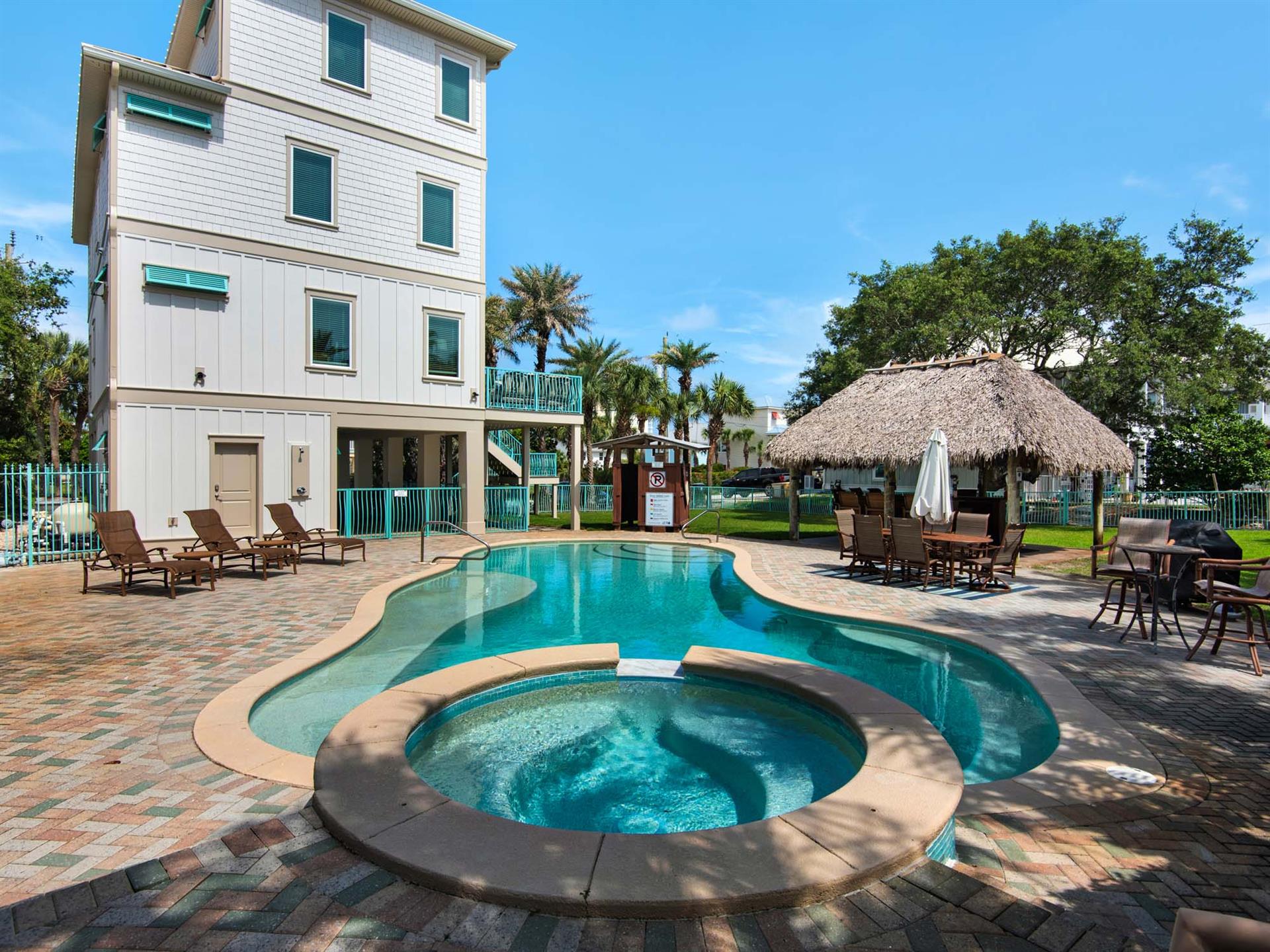 Gorgeous Private Pool Area