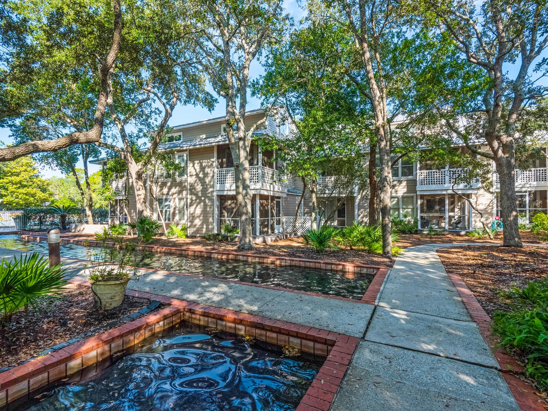 Walkways and fountains