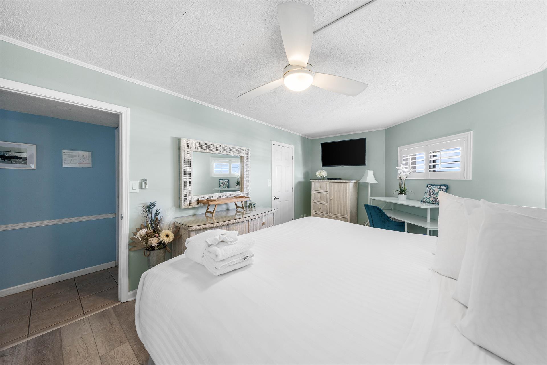 Bedroom with King Bed and Desk