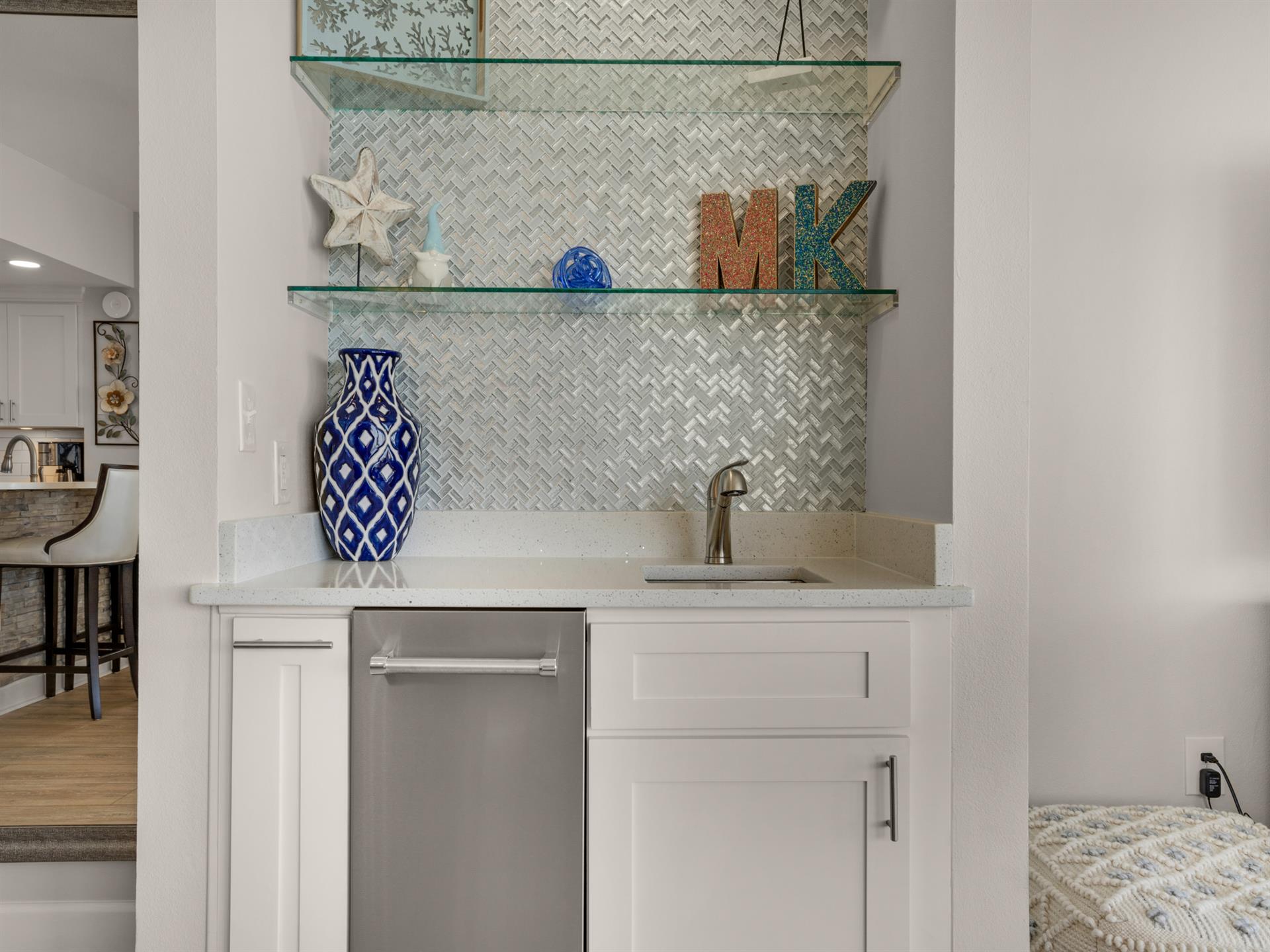 Wet Bar with Stand Alone Ice Maker