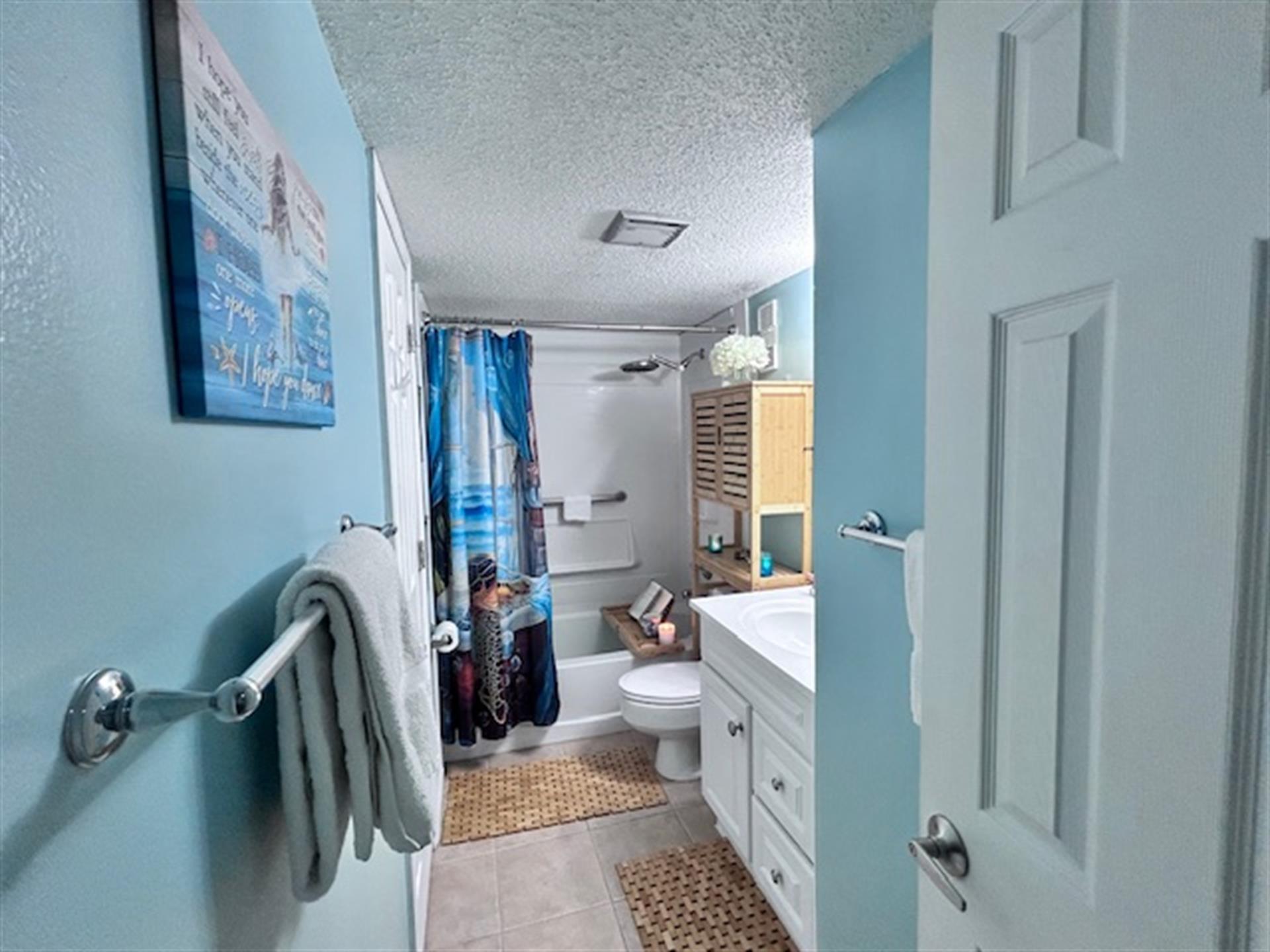 Bathroom with ShowerTub Combo
